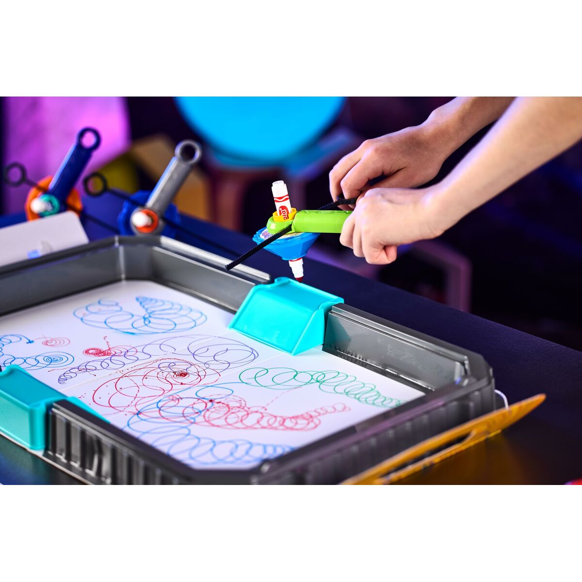 Modellera Spel Crayola-Kontor och Kontorsmaterial, Kulspetspennor, pennor och skrivverktyg-Crayola-peaceofhome.se