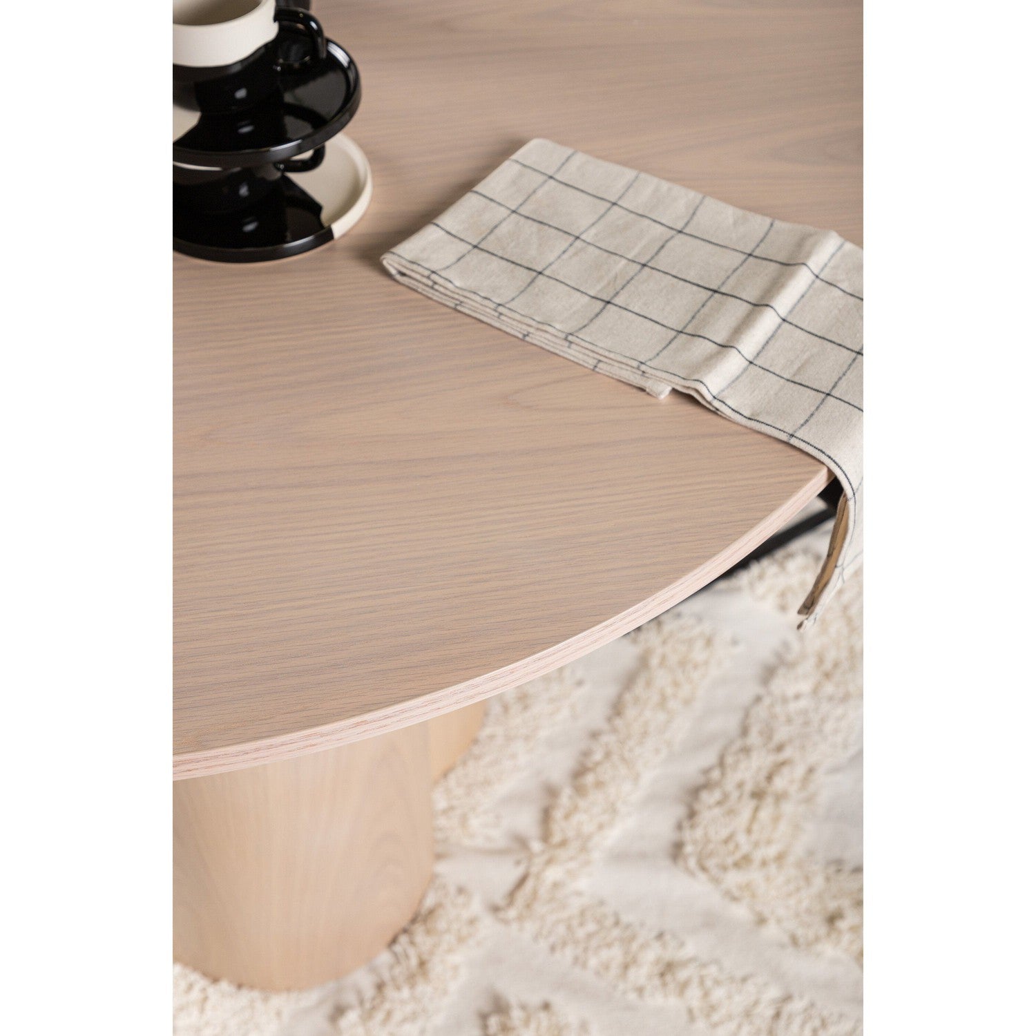 Olivia Bord-Dining Table-Venture Home-peaceofhome.se