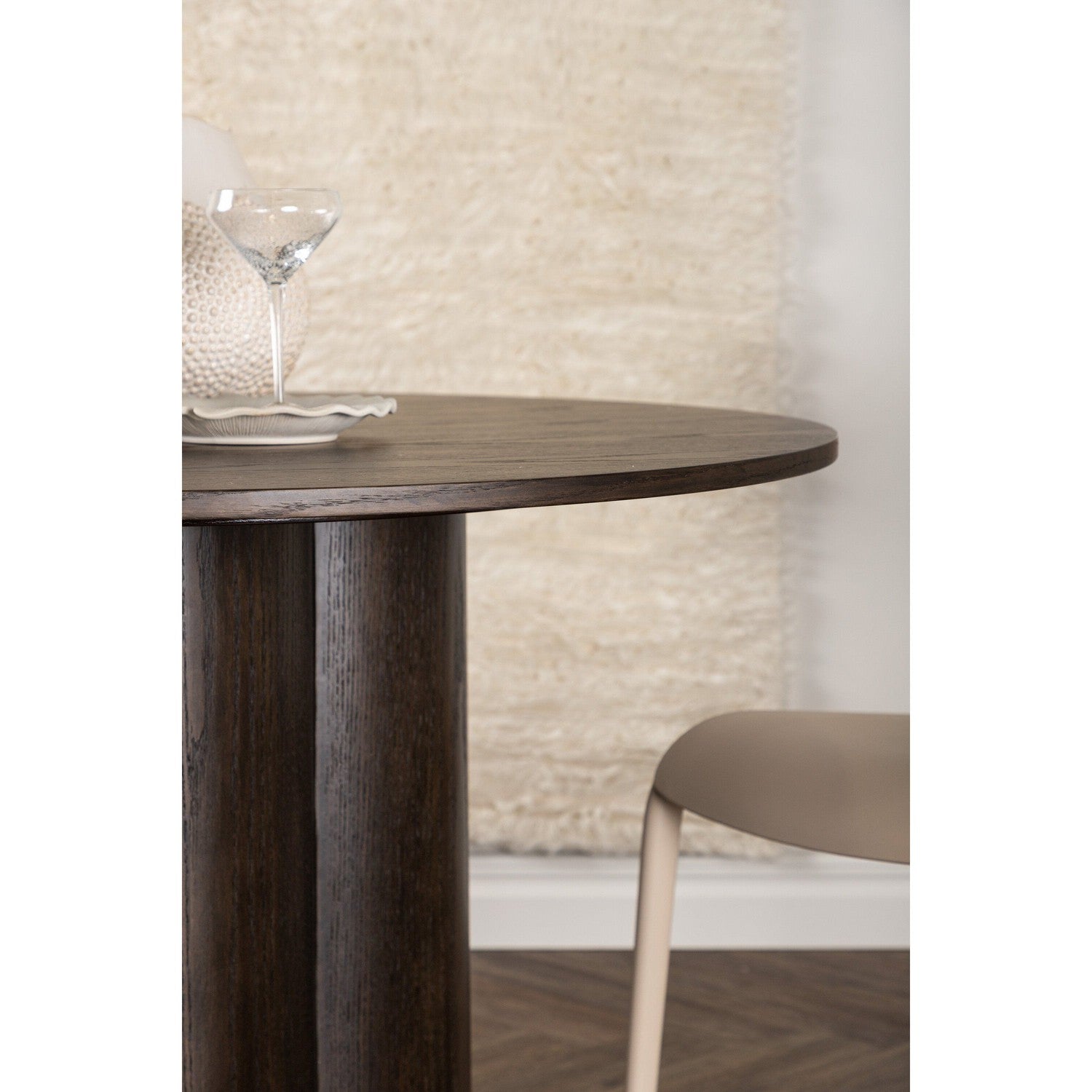 Olivia Bord-Dining Table-Venture Home-peaceofhome.se