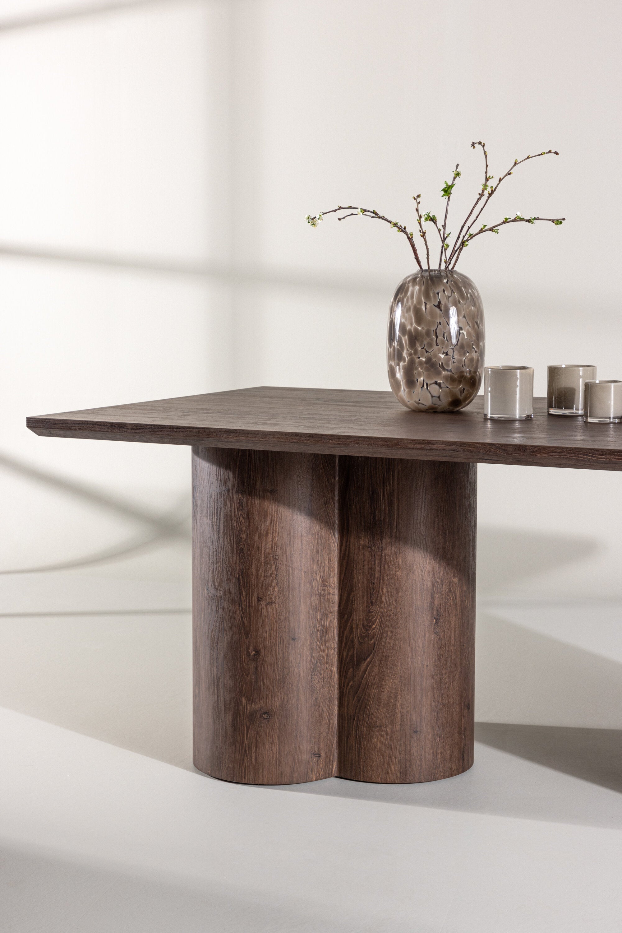 Olivia Matbord-Dining Table-Venture Home-peaceofhome.se