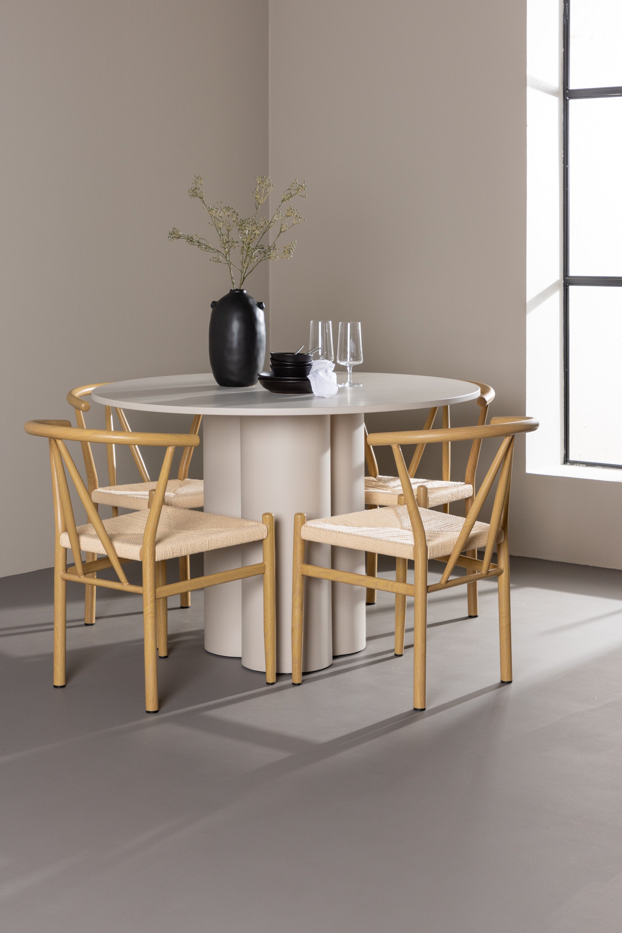 Olivia Matbord med Alfons Matstol-GR Dining Set-Venture Home-peaceofhome.se