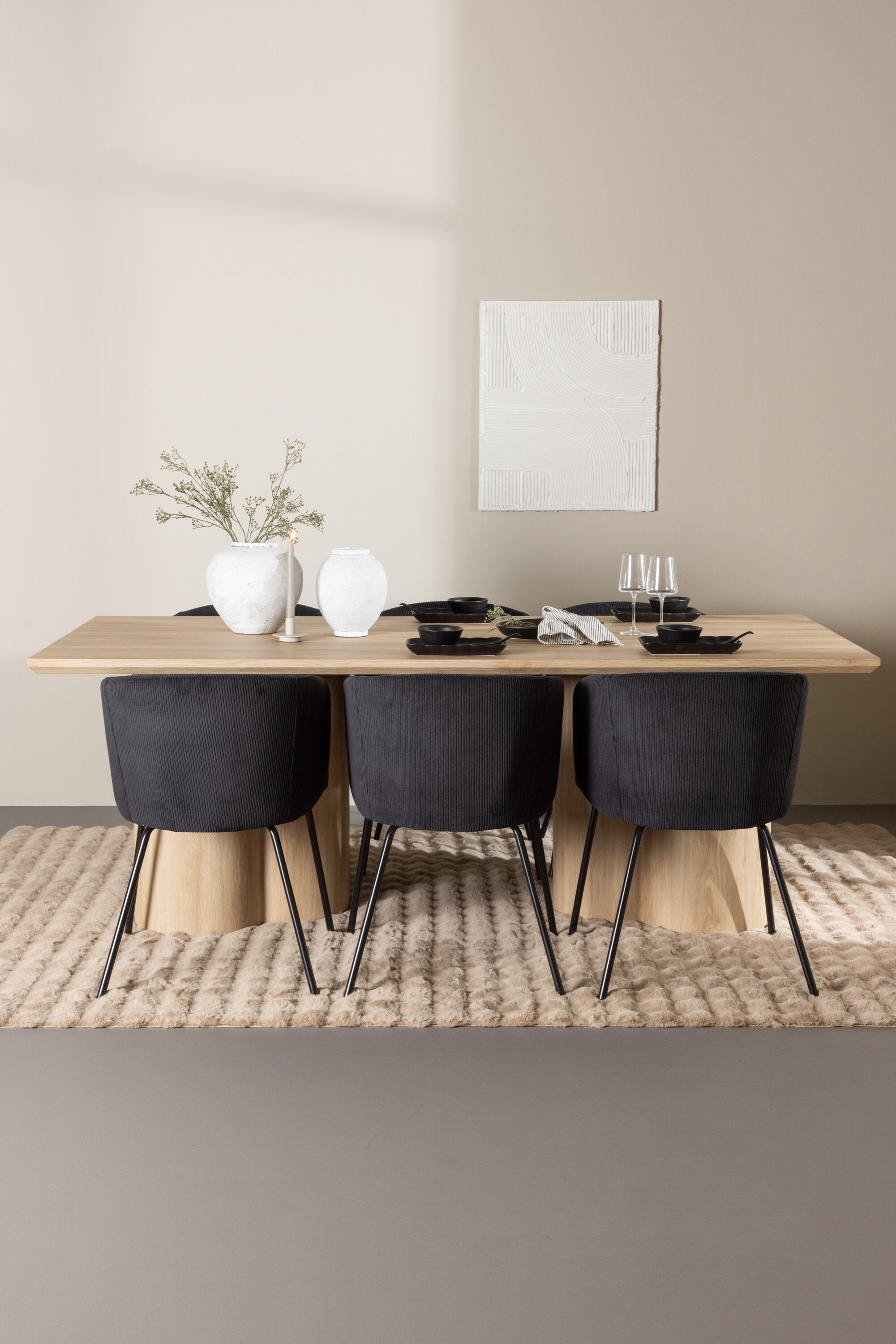 Olivia Matbord med Berit Matstol-GR Dining Set-Venture Home-peaceofhome.se