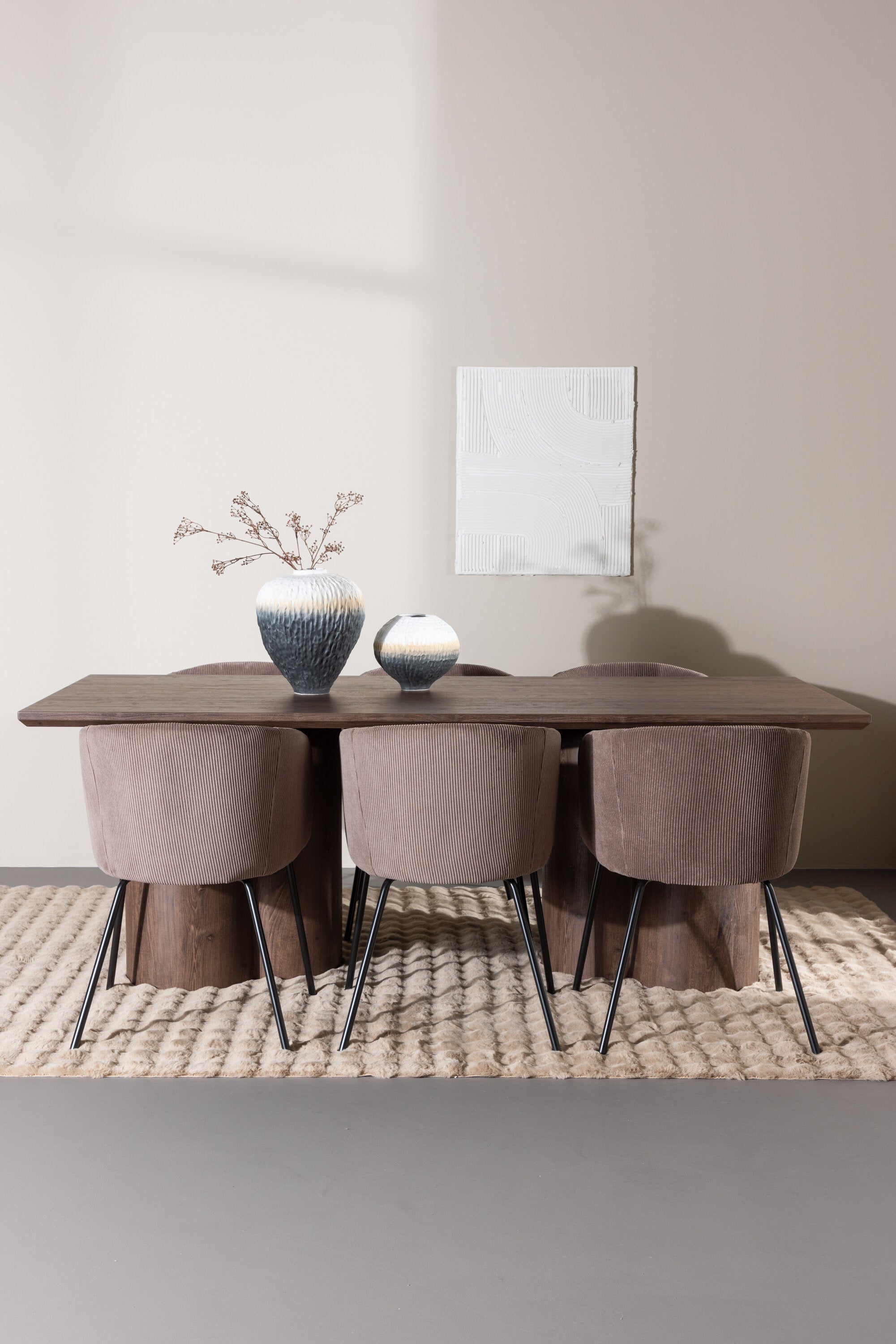 Olivia Matbord med Berit Matstol-GR Dining Set-Venture Home-peaceofhome.se