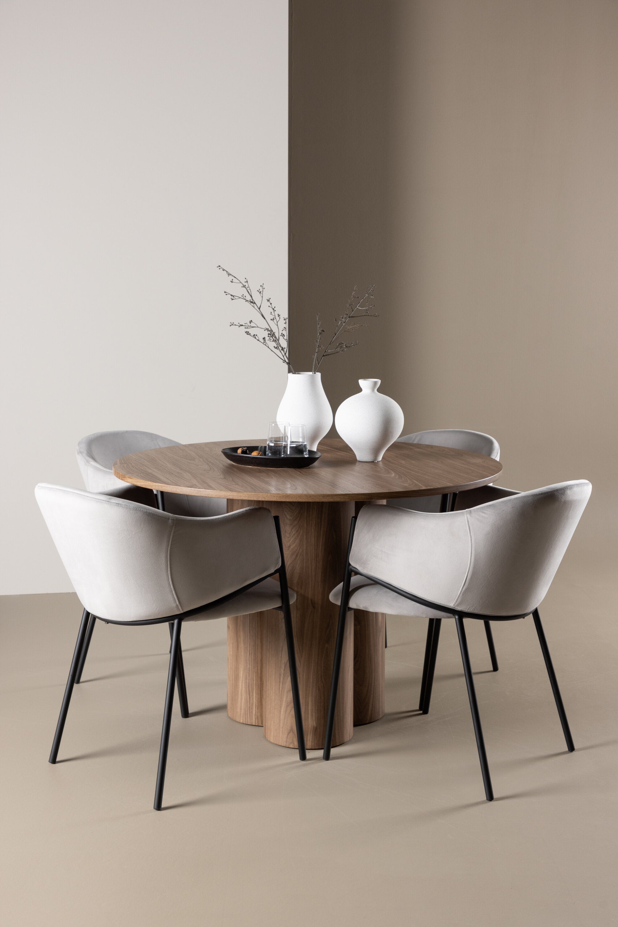 Olivia Matbord med Evelina Matstol-GR Dining Set-Venture Home-peaceofhome.se