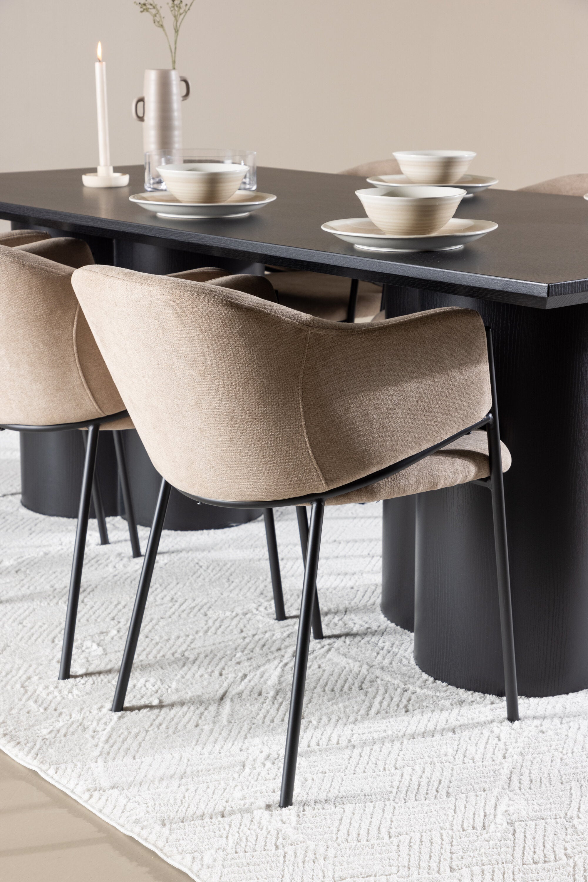 Olivia Matbord med Evelina Matstol-GR Dining Set-Venture Home-peaceofhome.se