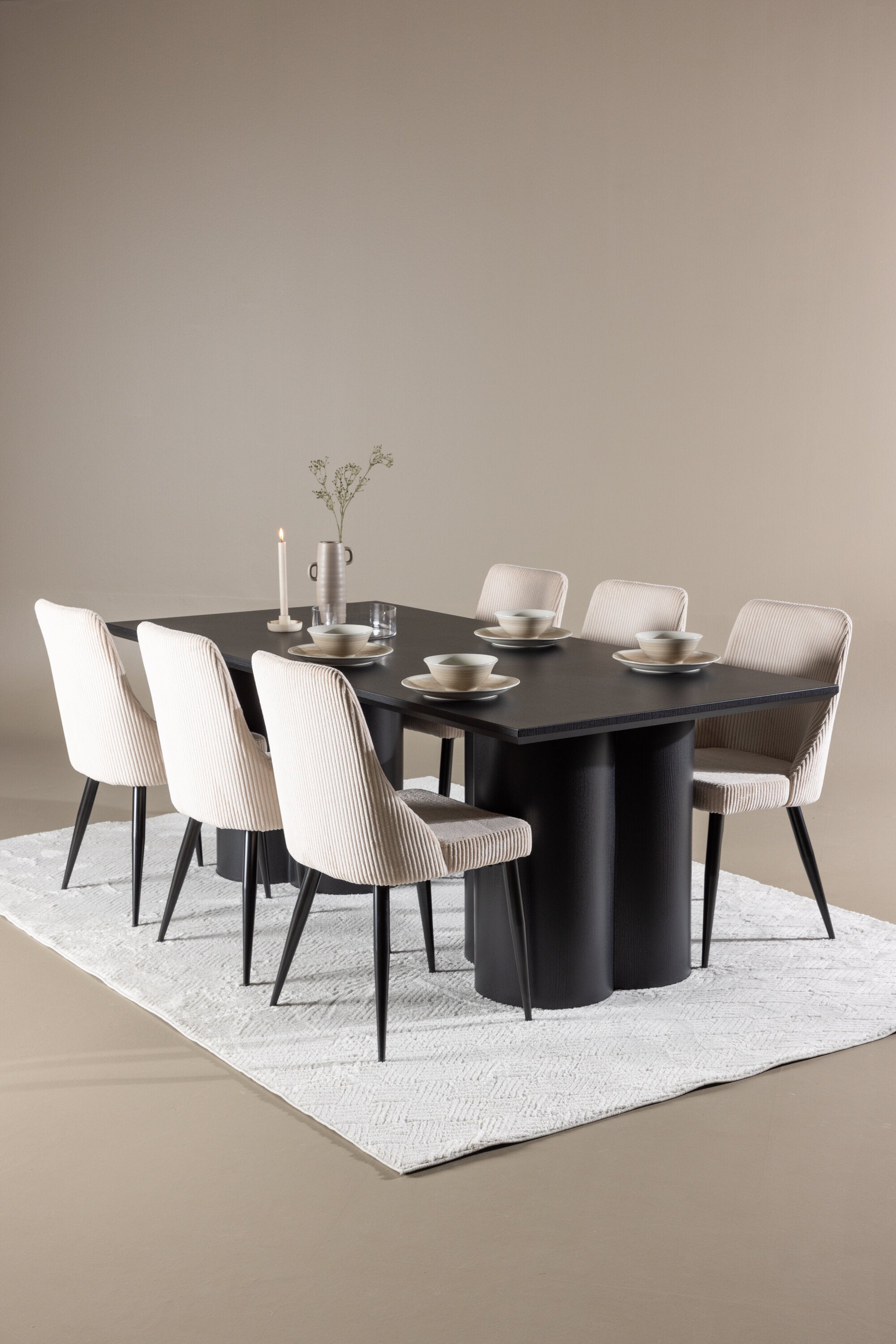 Olivia Matbord med Leone Matstol-GR Dining Set-Venture Home-peaceofhome.se