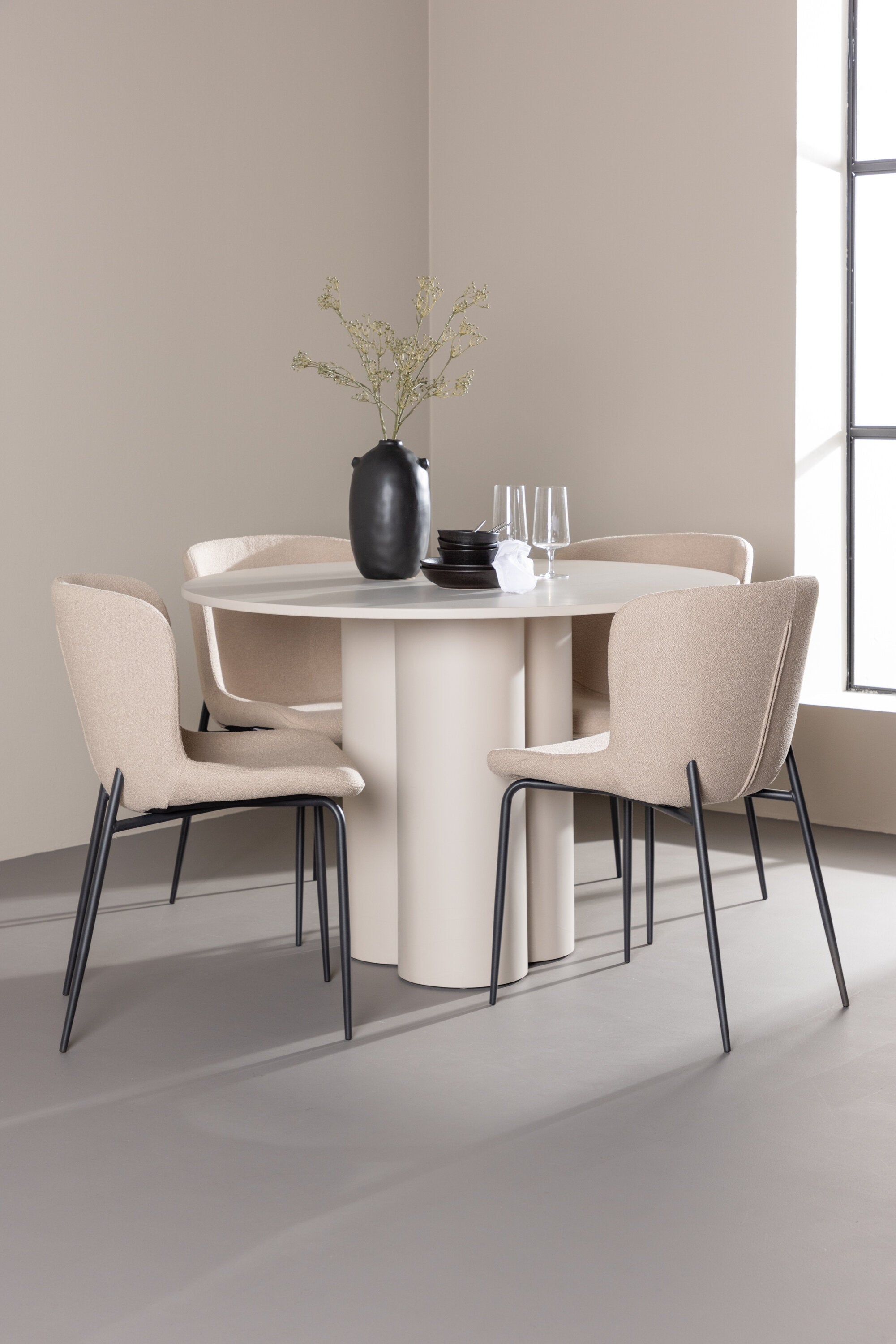 Olivia Matbord med Modesto Matstol-GR Dining Set-Venture Home-peaceofhome.se