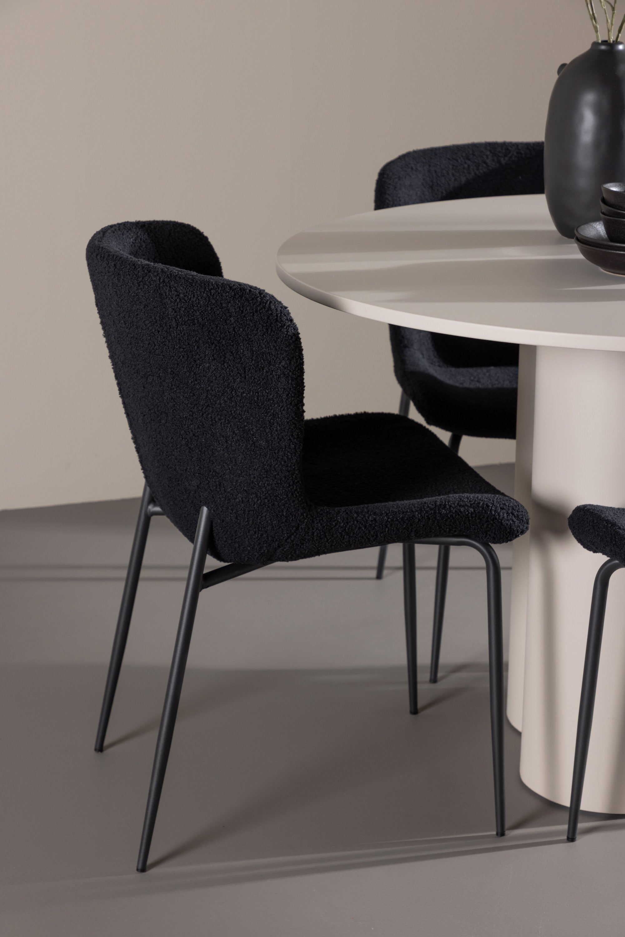 Olivia Matbord med Modesto Matstol-GR Dining Set-Venture Home-peaceofhome.se