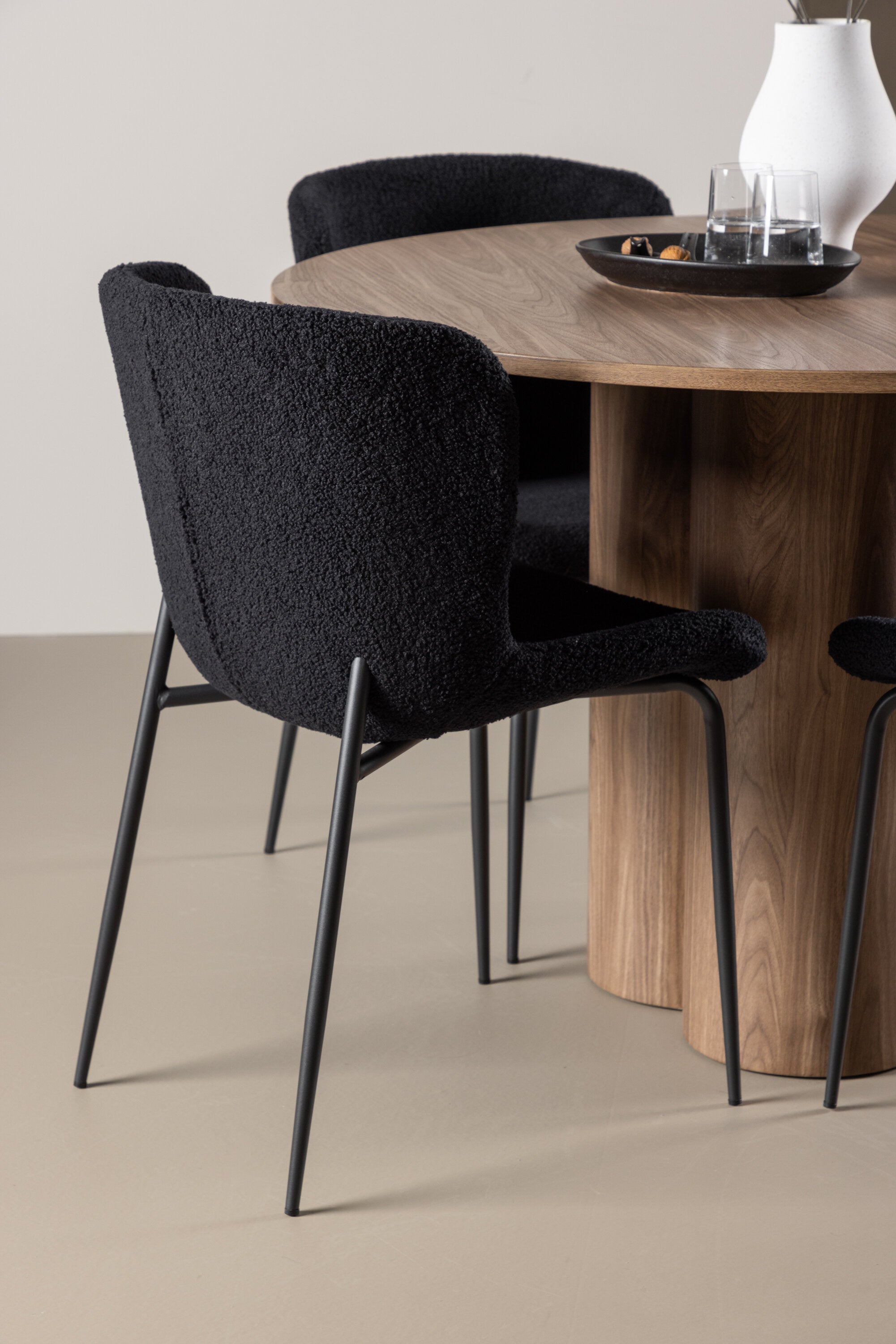 Olivia Matbord med Modesto Matstol-GR Dining Set-Venture Home-peaceofhome.se