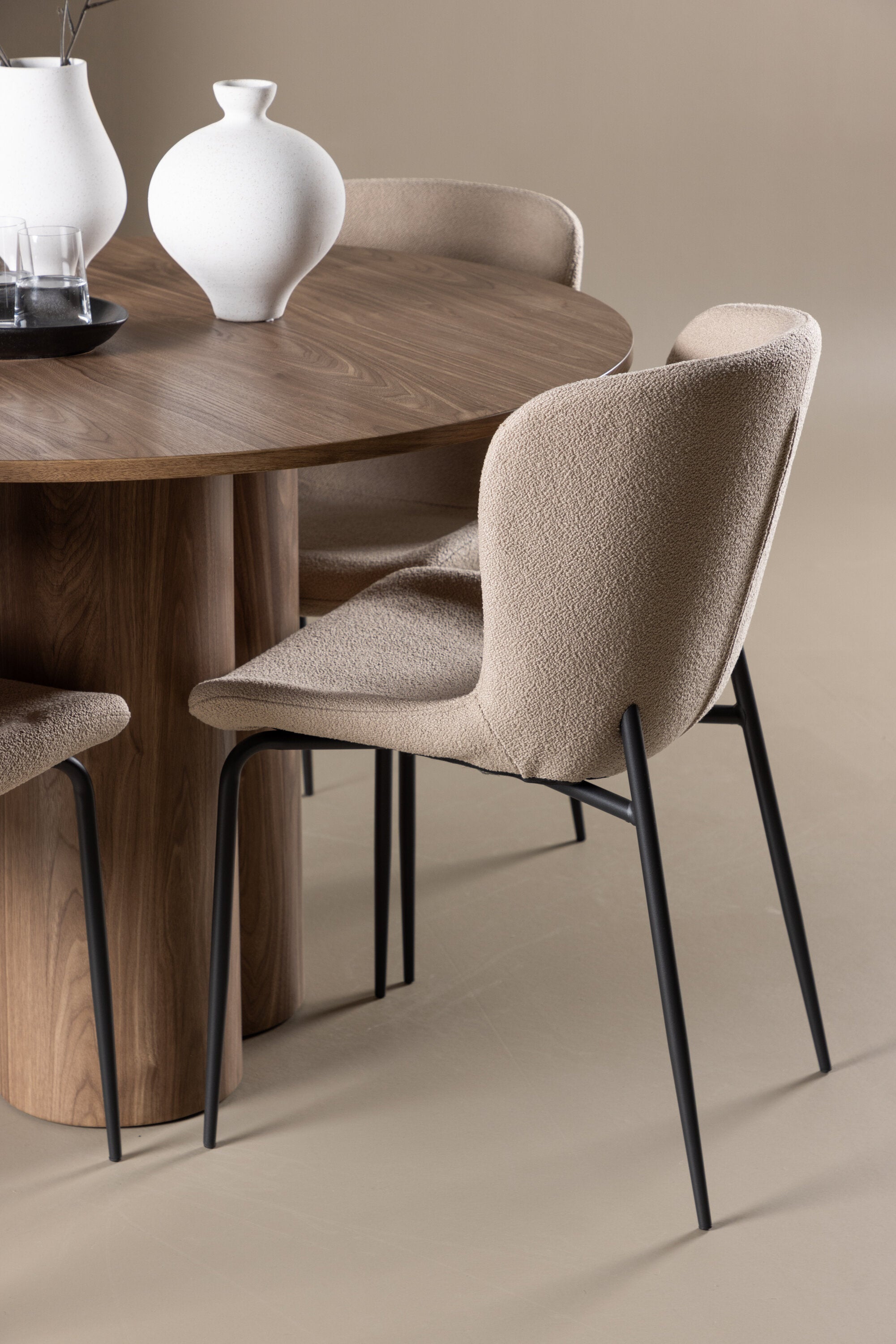 Olivia Matbord med Modesto Matstol-GR Dining Set-Venture Home-peaceofhome.se