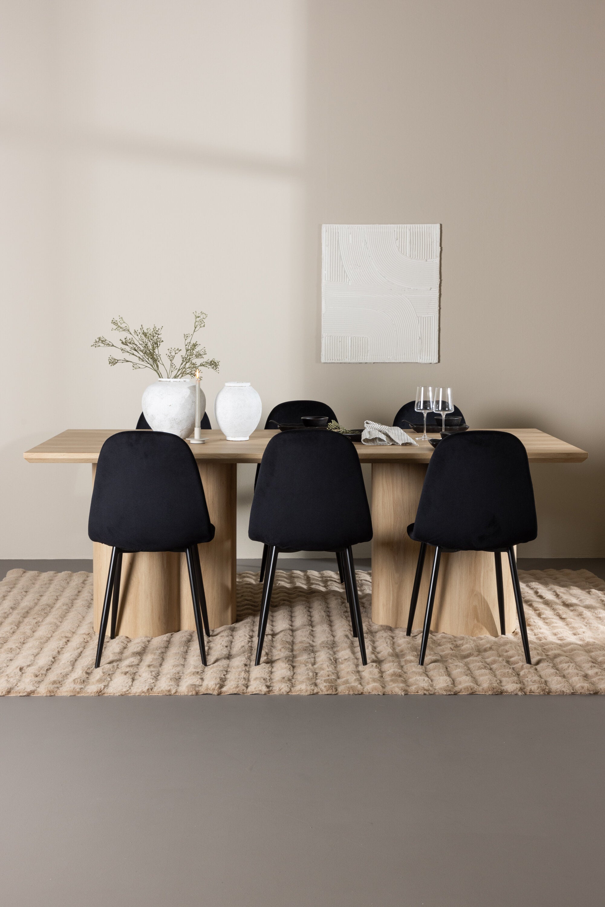 Olivia Matbord med Polar Matstol-GR Dining Set-Venture Home-peaceofhome.se