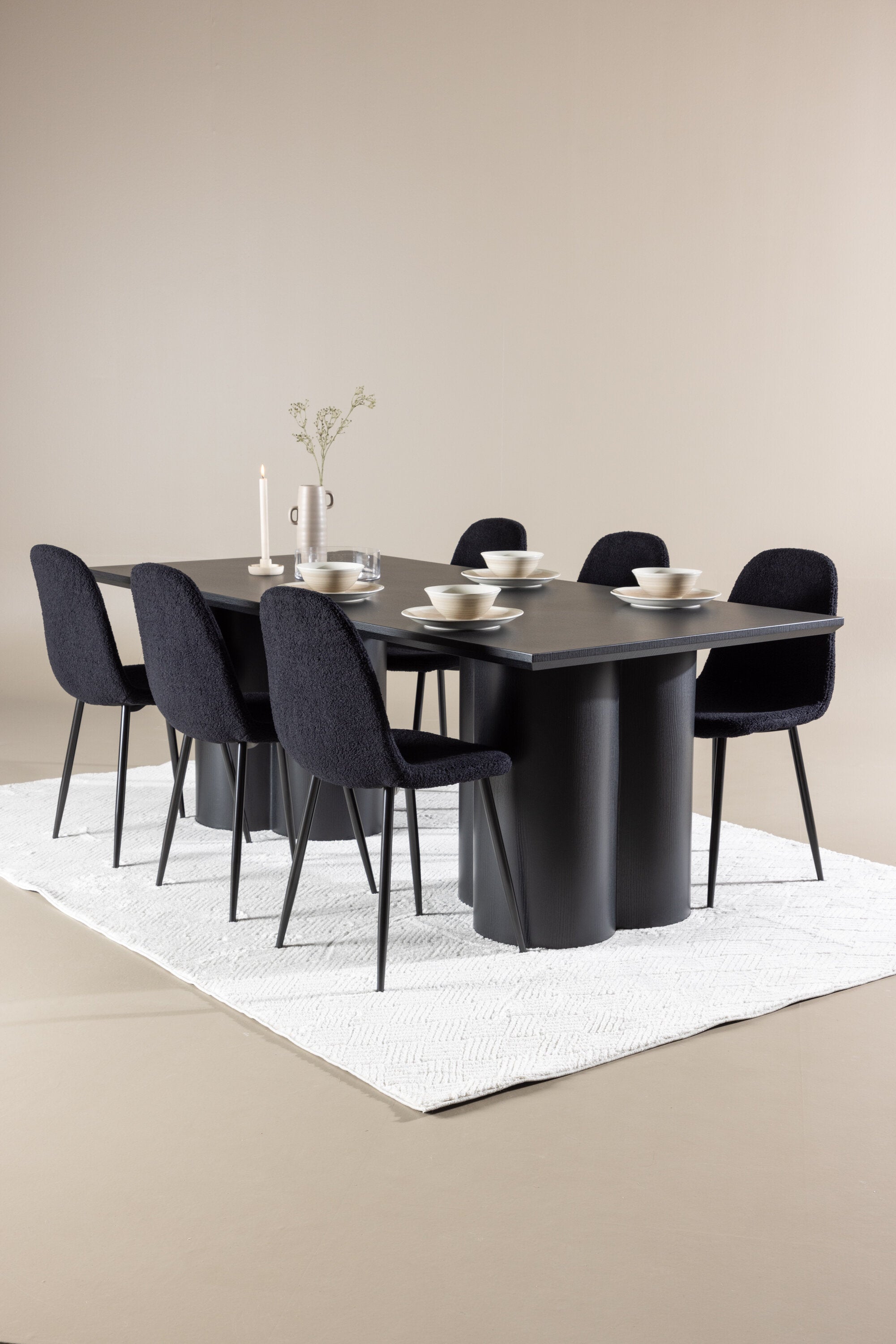 Olivia Matbord med Polar Matstol-GR Dining Set-Venture Home-peaceofhome.se