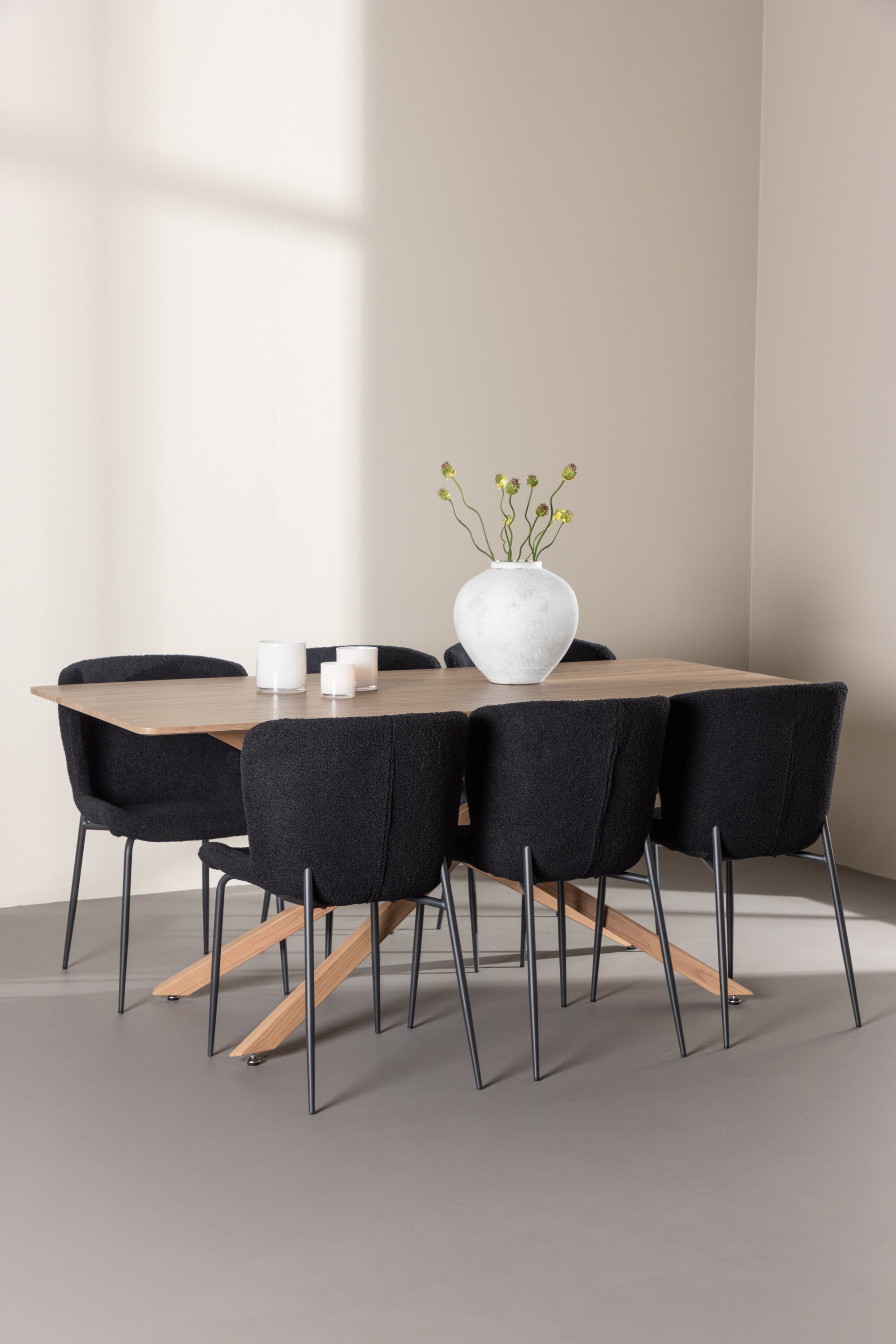 Piazza Matbord med Modesto Matstol-GR Dining Set-Venture Home-peaceofhome.se