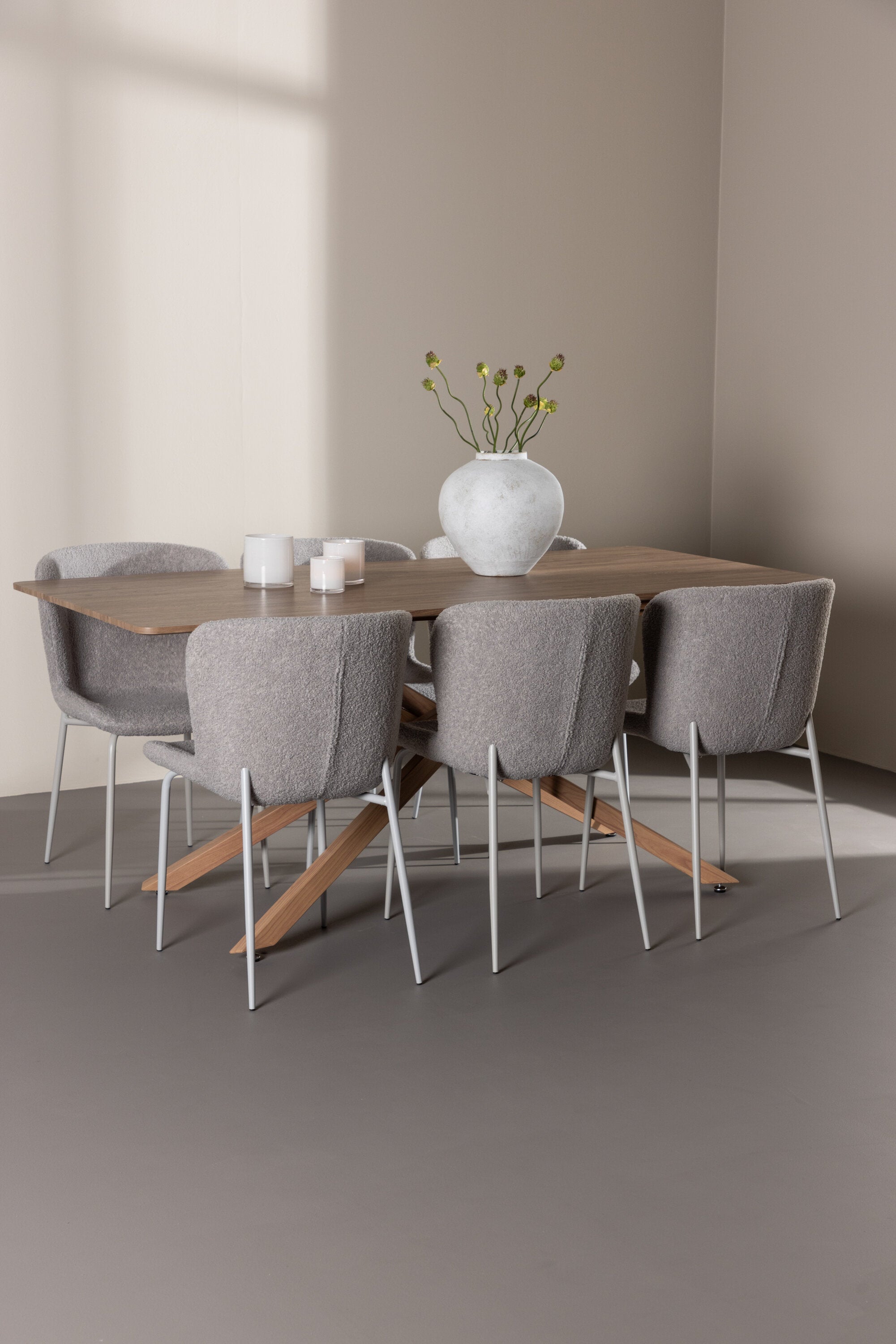 Piazza Matbord med Modesto Matstol-GR Dining Set-Venture Home-peaceofhome.se