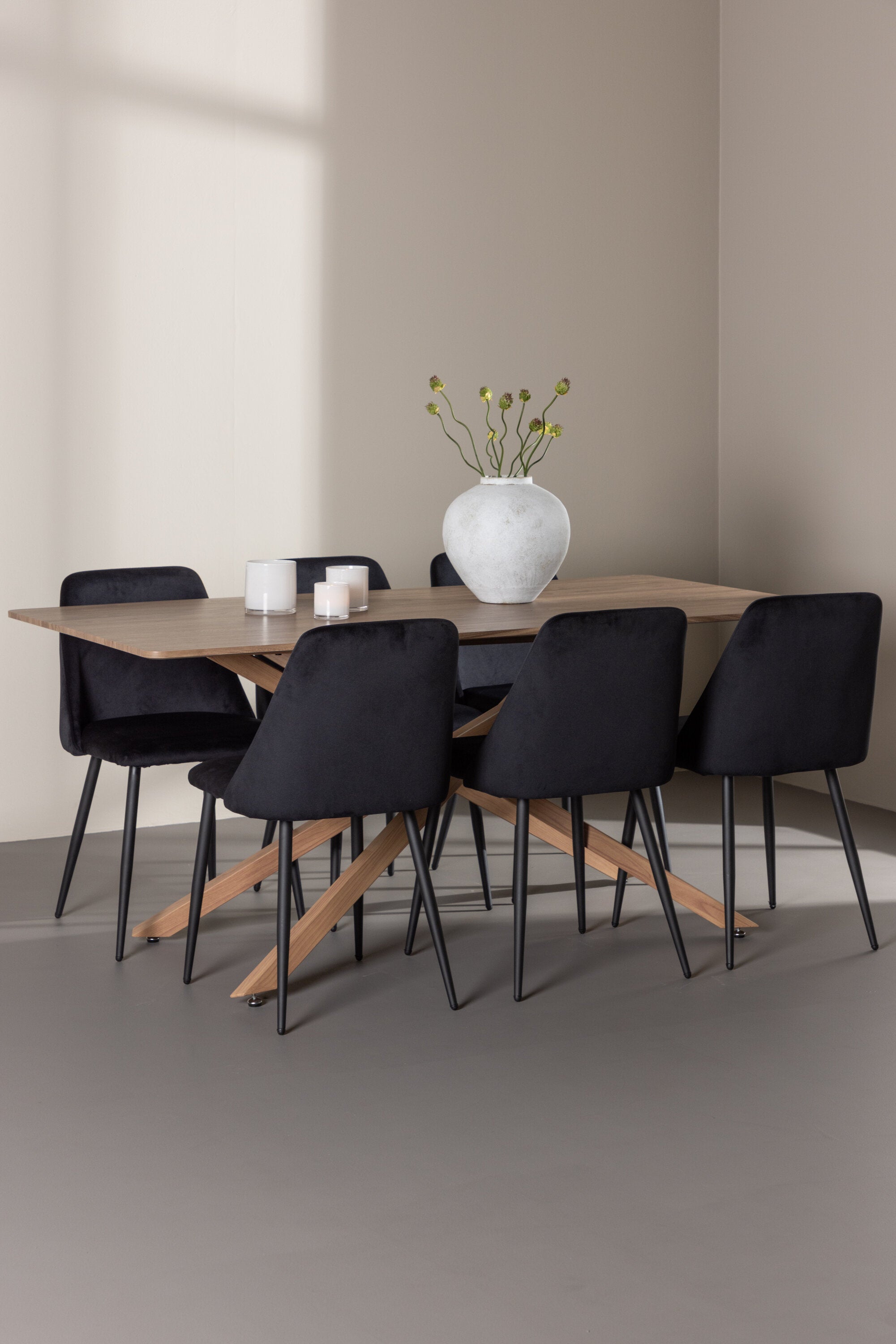 Piazza Matbord med Night Matstol-GR Dining Set-Venture Home-peaceofhome.se