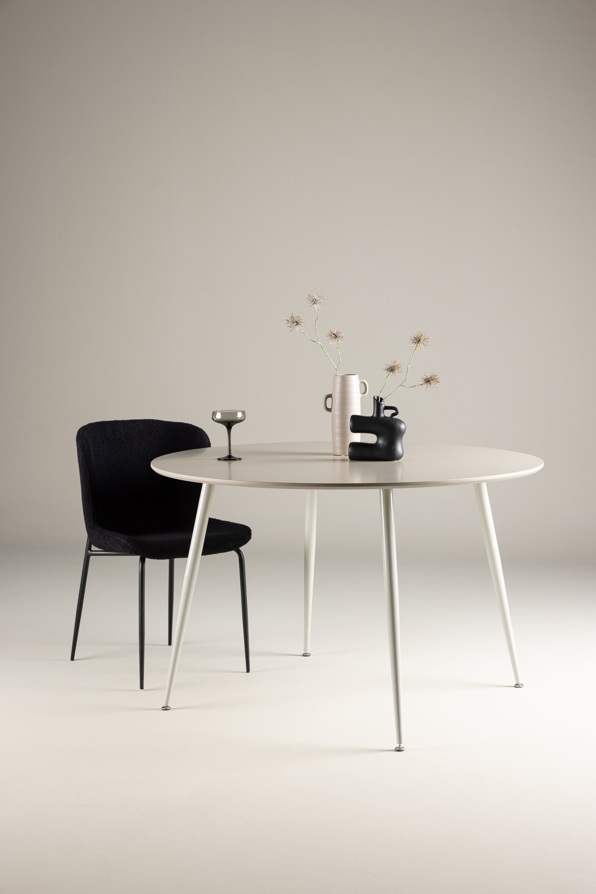 Plaza Matbord-Dining Table-Venture Home-peaceofhome.se