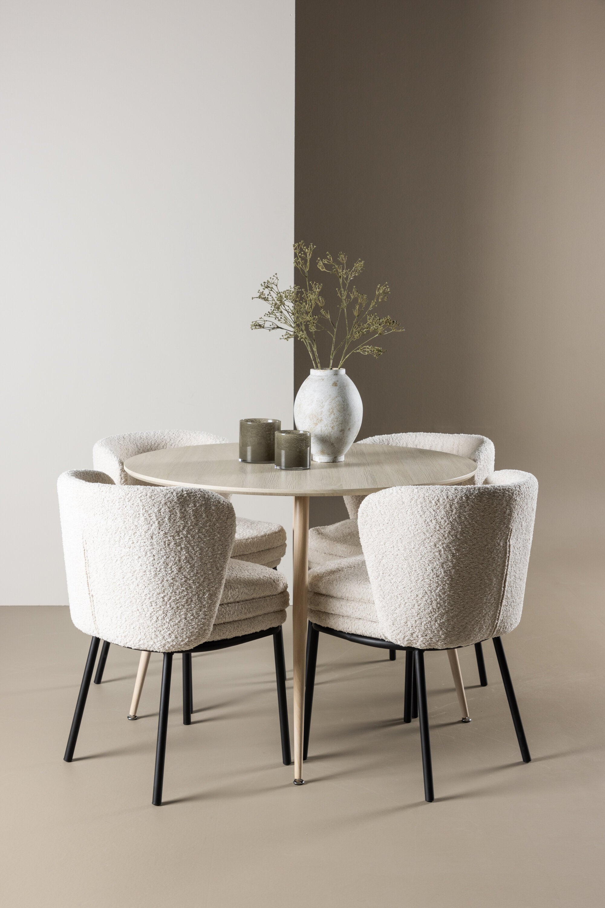 Plaza Matbord med Agnes Matstol-GR Dining Set-Venture Home-peaceofhome.se