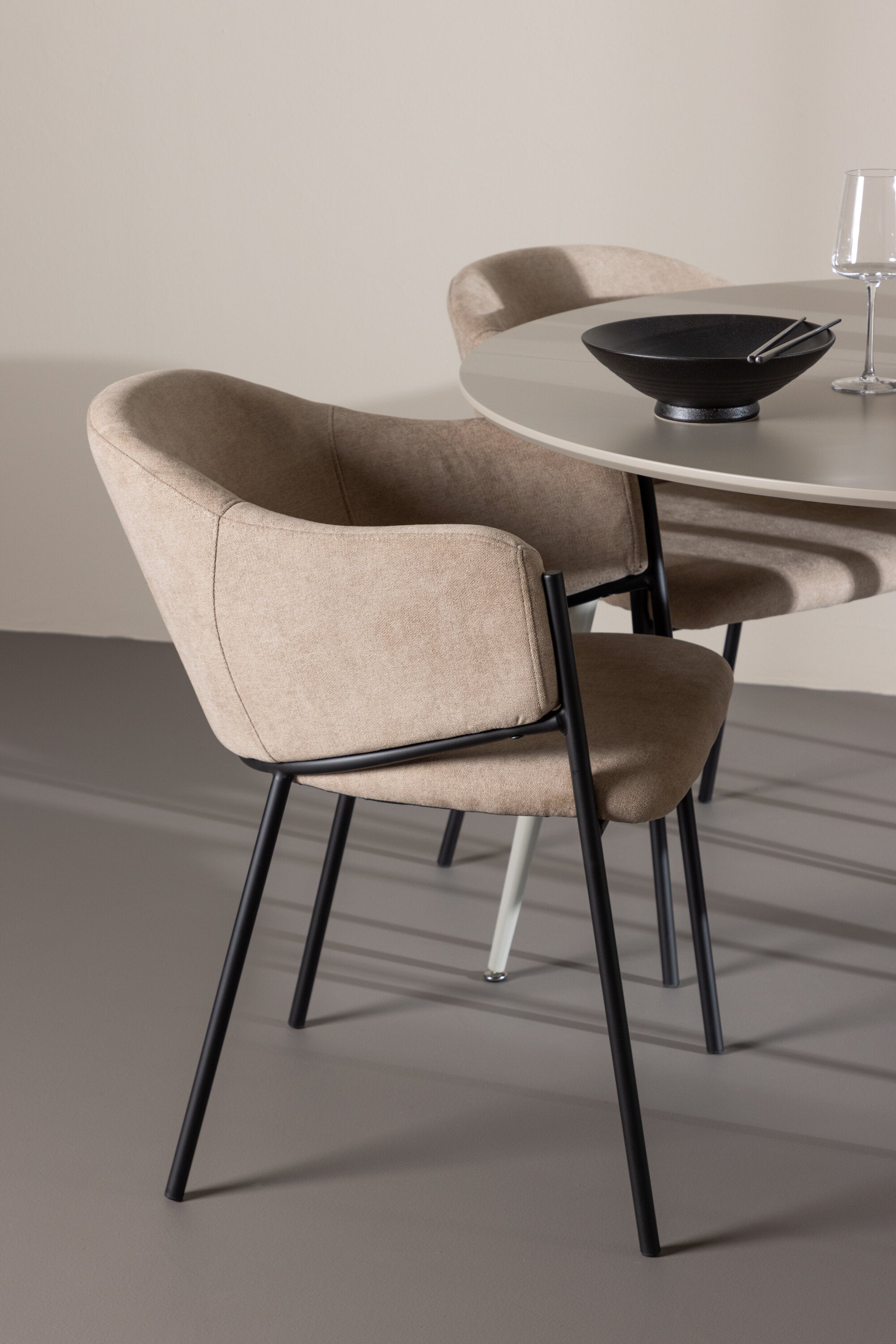 Plaza Matbord med Evelina Matstol-GR Dining Set-Venture Home-peaceofhome.se