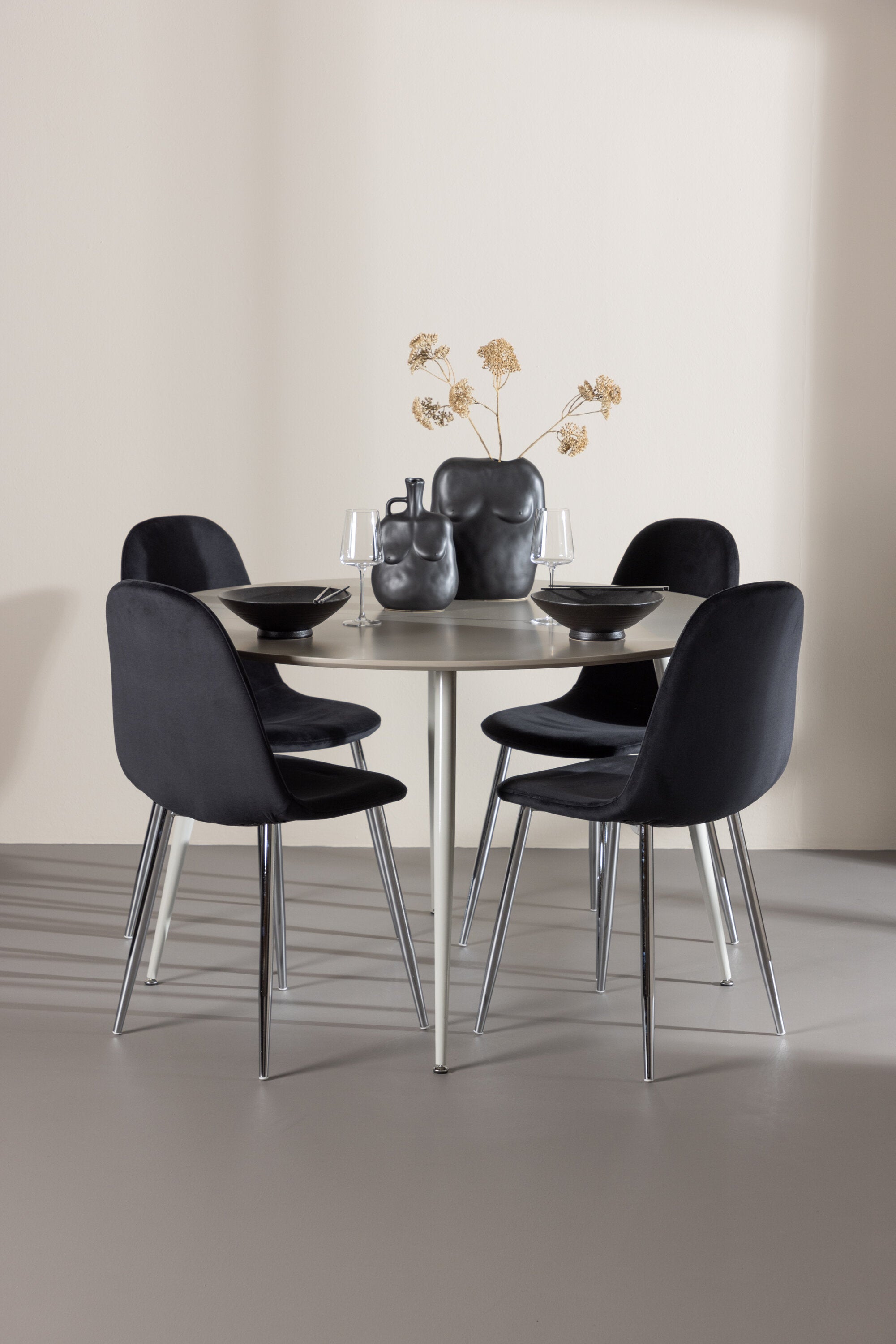 Plaza Matbord med Polar Matstol-GR Dining Set-Venture Home-peaceofhome.se