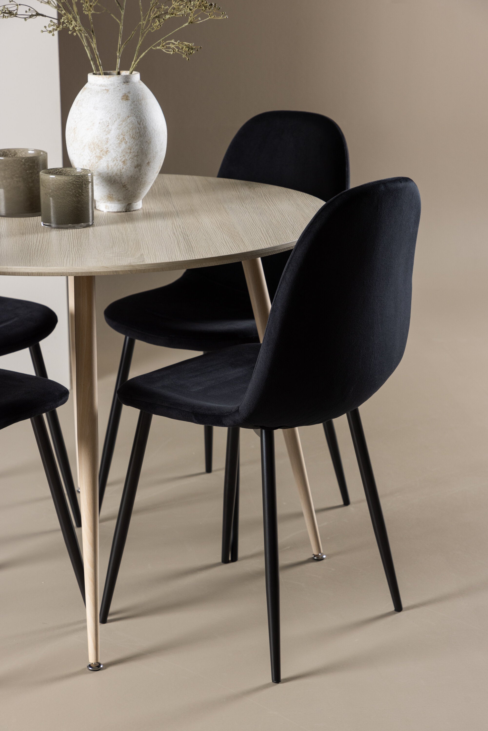 Plaza Matbord med Polar Matstol-GR Dining Set-Venture Home-peaceofhome.se