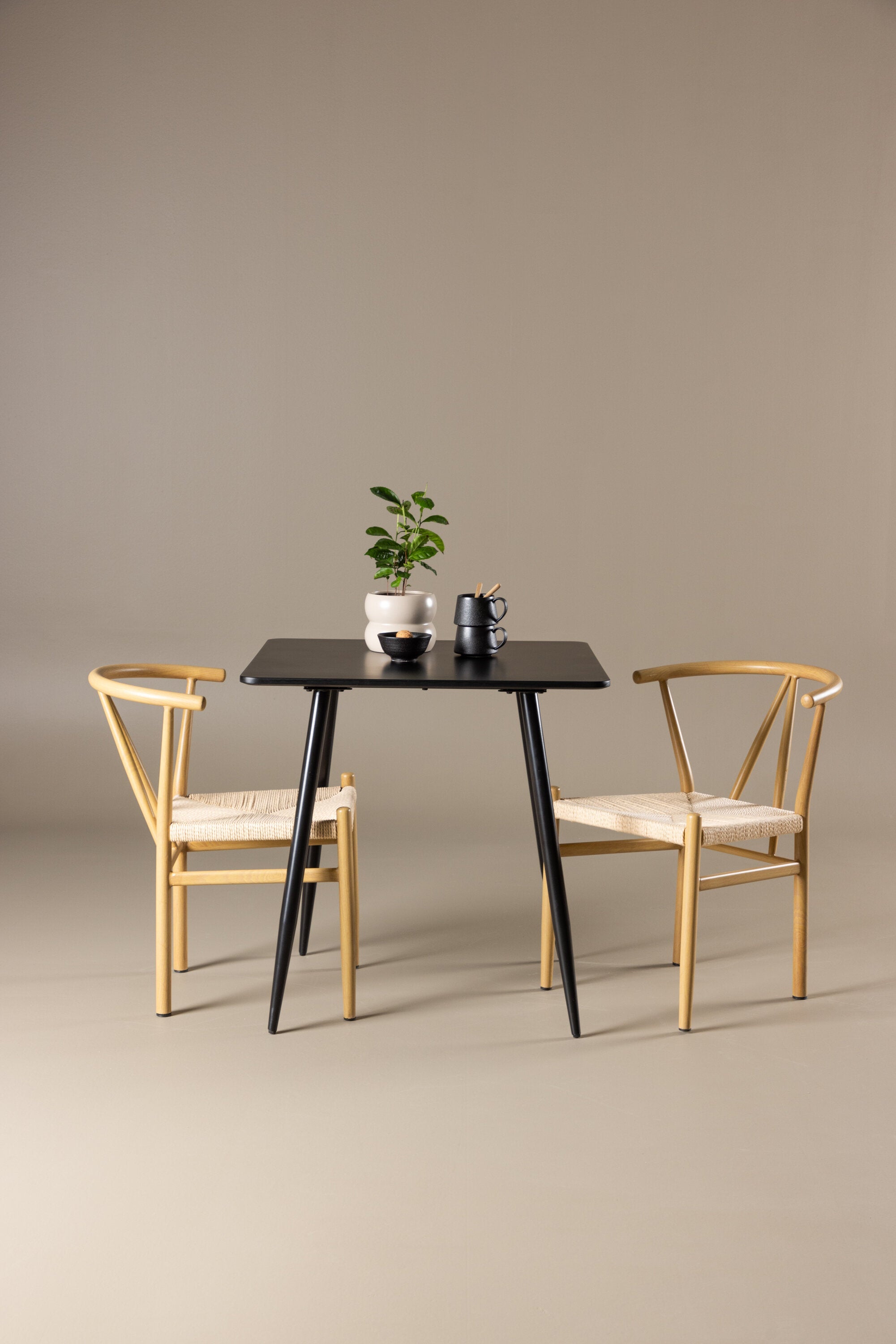 Polar Matbord med Alfons Matstol-GR Dining Set-Venture Home-peaceofhome.se