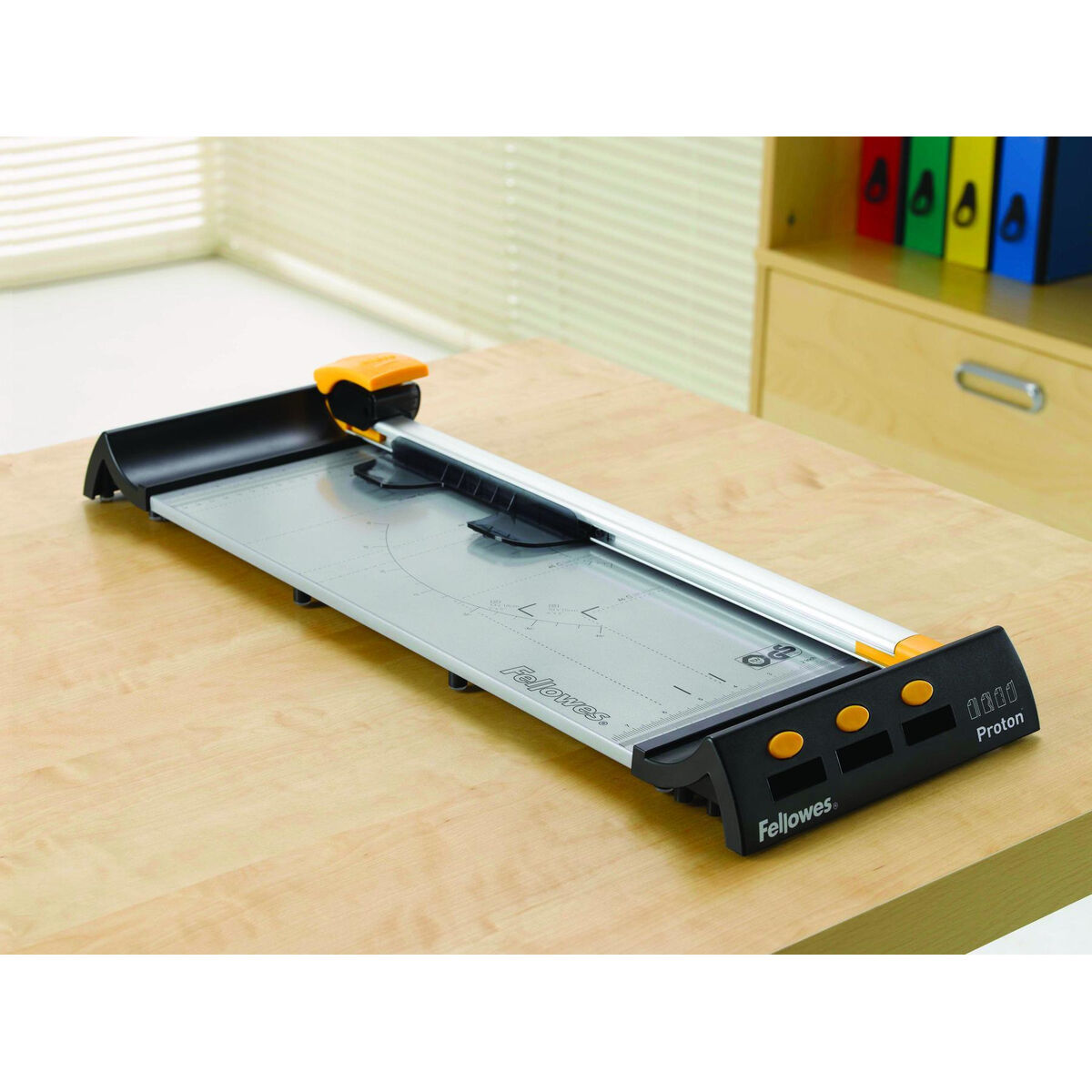 Roller Shear Fellowes Proton Svart Silvrig A3-Kontor och Kontorsmaterial, Kontorsmaterial-Fellowes-peaceofhome.se