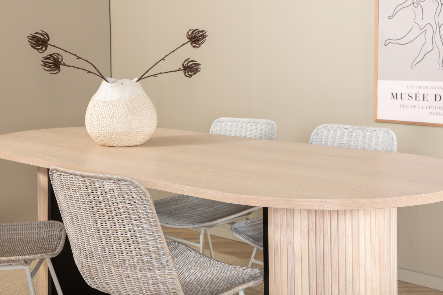 Bianca Oval Matgrupp-GR Dining Set-Venture Home-peaceofhome.se