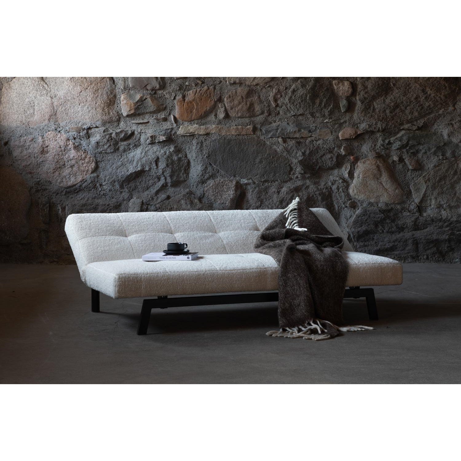 Bodil Bäddsoffa-Sofa-Venture Home-peaceofhome.se