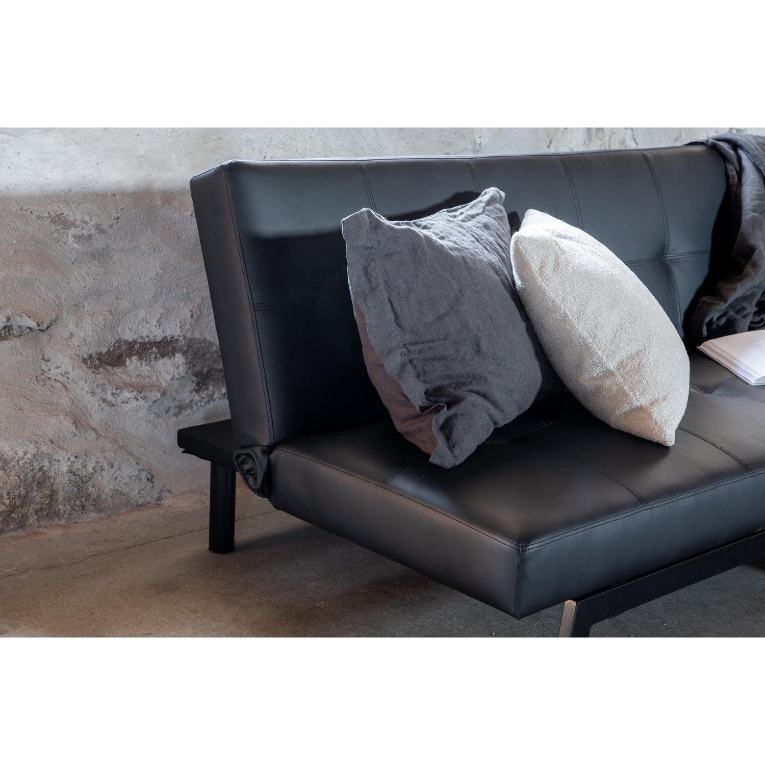 Bodil Bäddsoffa-Sofa-Venture Home-peaceofhome.se