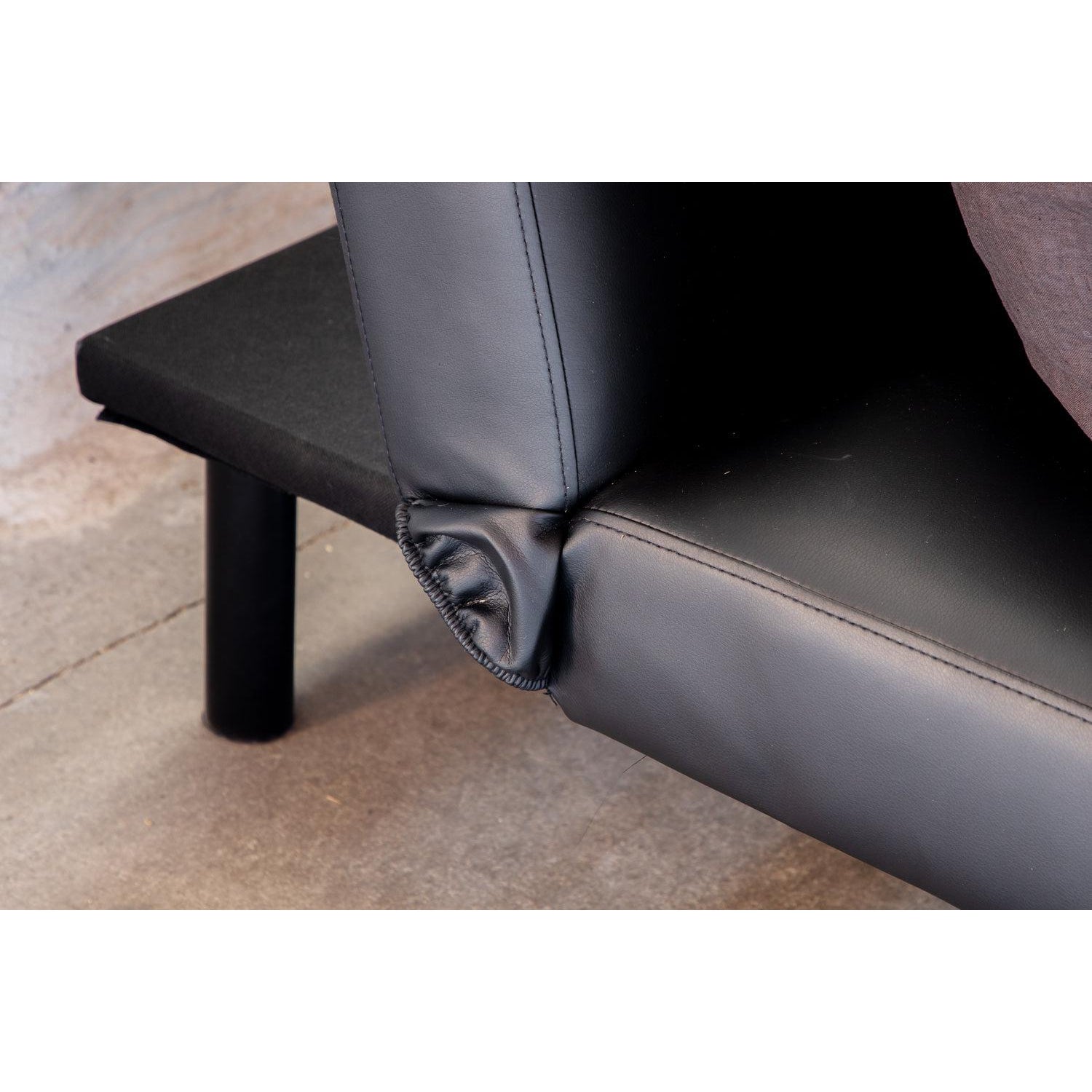 Bodil Bäddsoffa-Sofa-Venture Home-peaceofhome.se