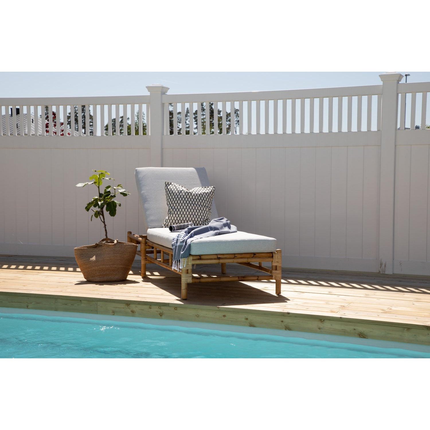 Cane Solstol-Relaxing-Venture Home-peaceofhome.se