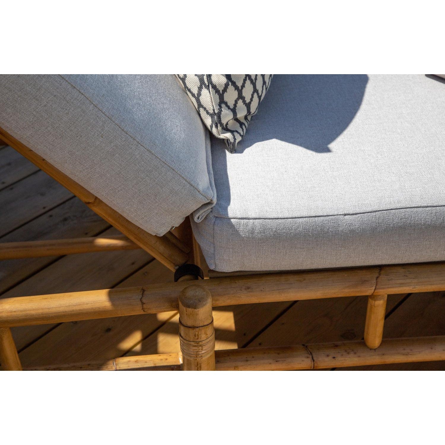 Cane Solstol-Relaxing-Venture Home-peaceofhome.se