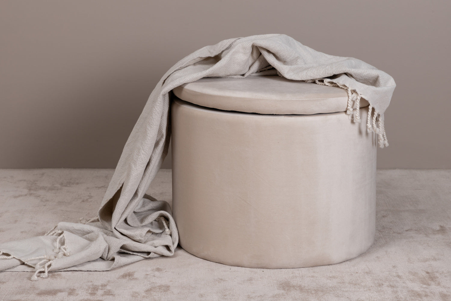 Dunken Puff-Ottoman / Pouf-Venture Home-peaceofhome.se