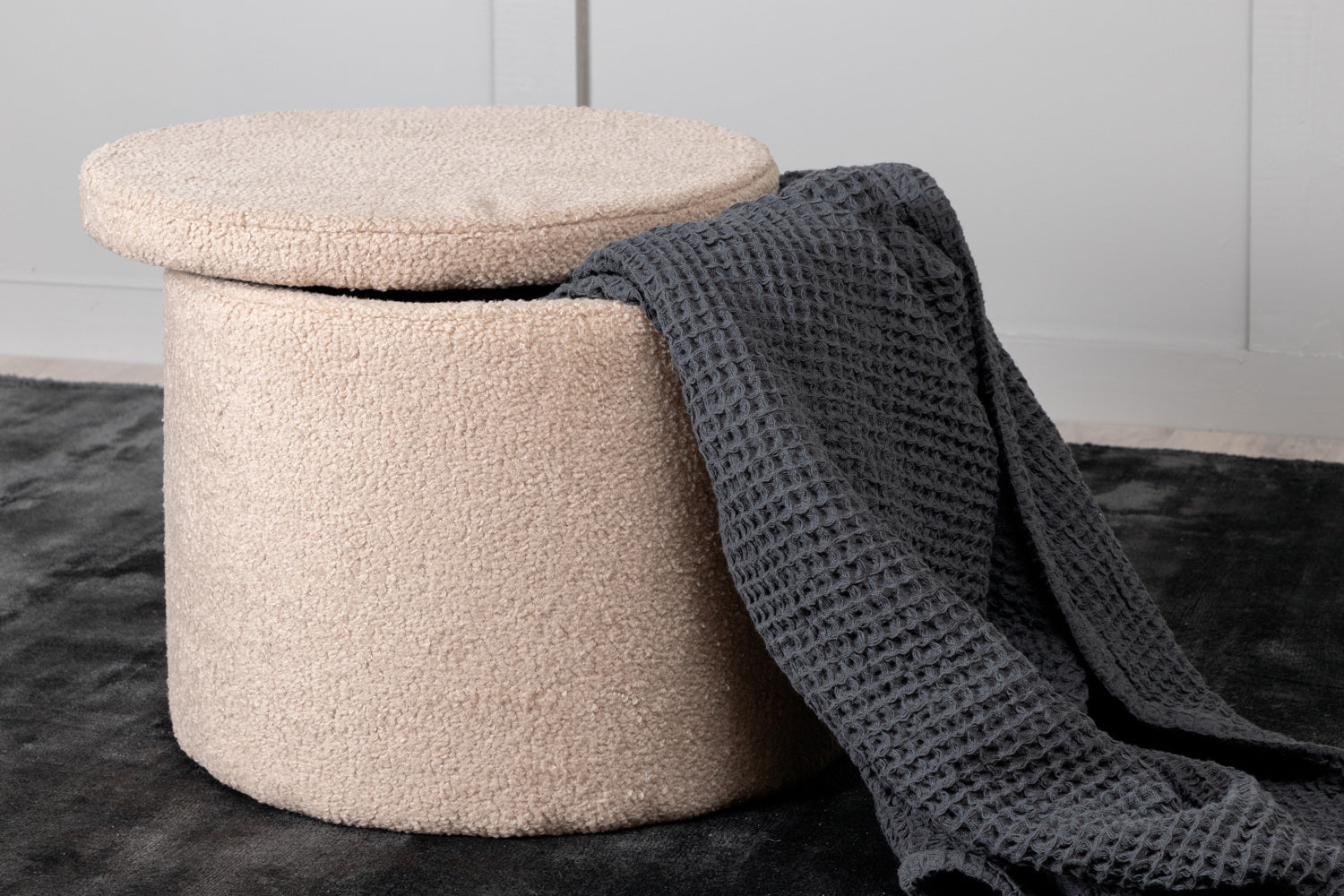 Dunken Puff-Ottoman / Pouf-Venture Home-peaceofhome.se