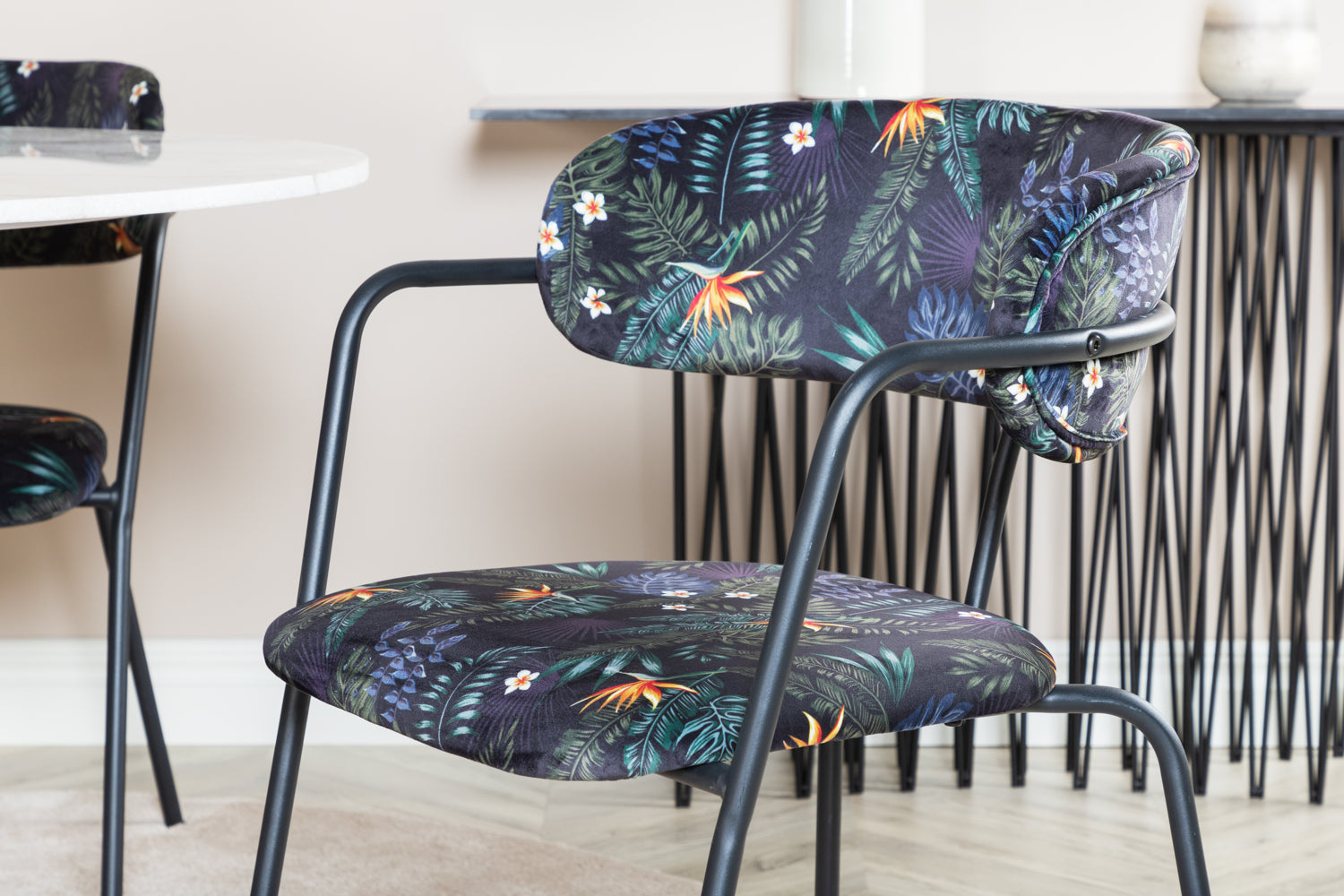 Estelle Rund Matgrupp-GR Dining Set-Venture Home-peaceofhome.se