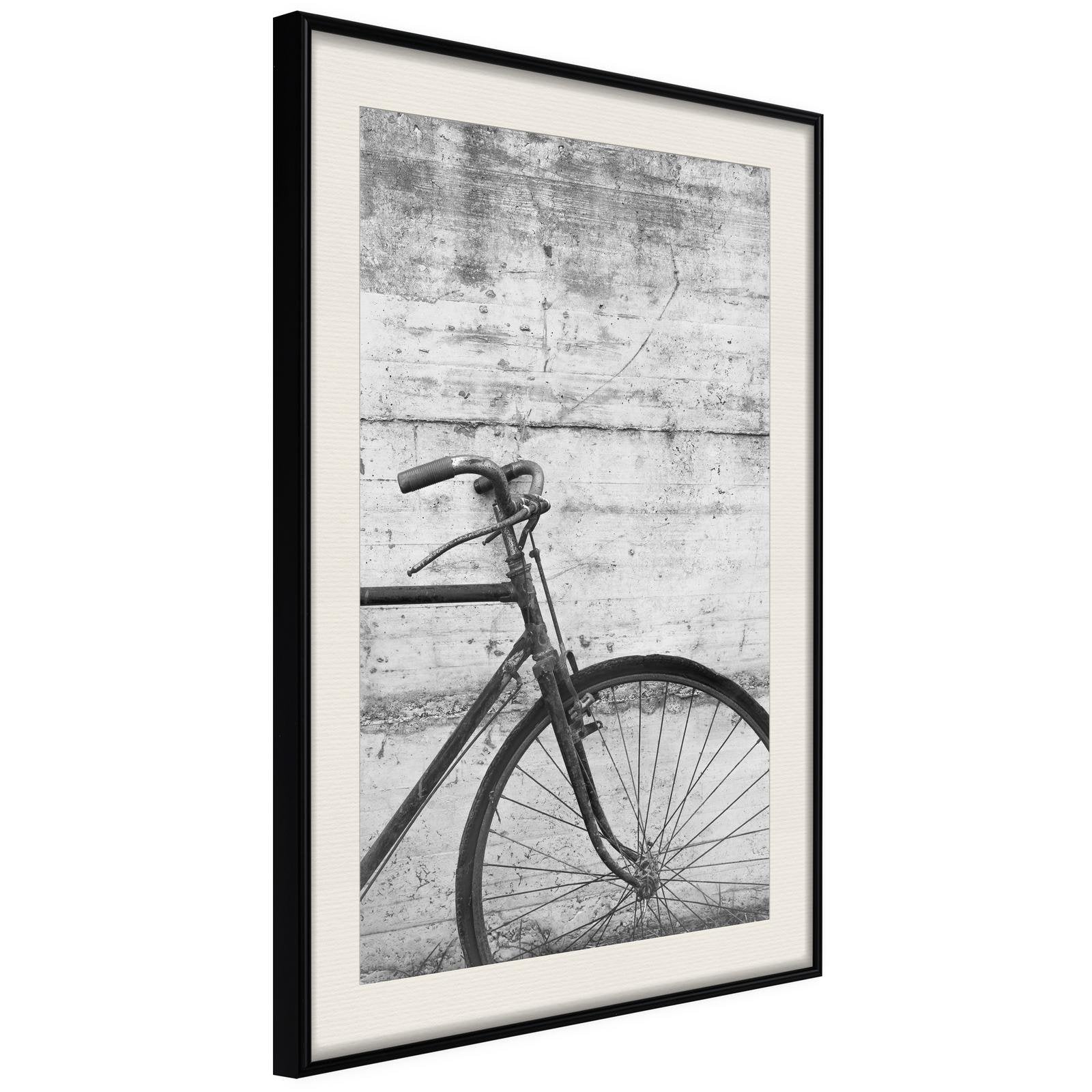 Inramad Poster / Tavla - Bicycle Leaning Against the Wall-Poster Inramad-Artgeist-20x30-Svart ram med passepartout-peaceofhome.se