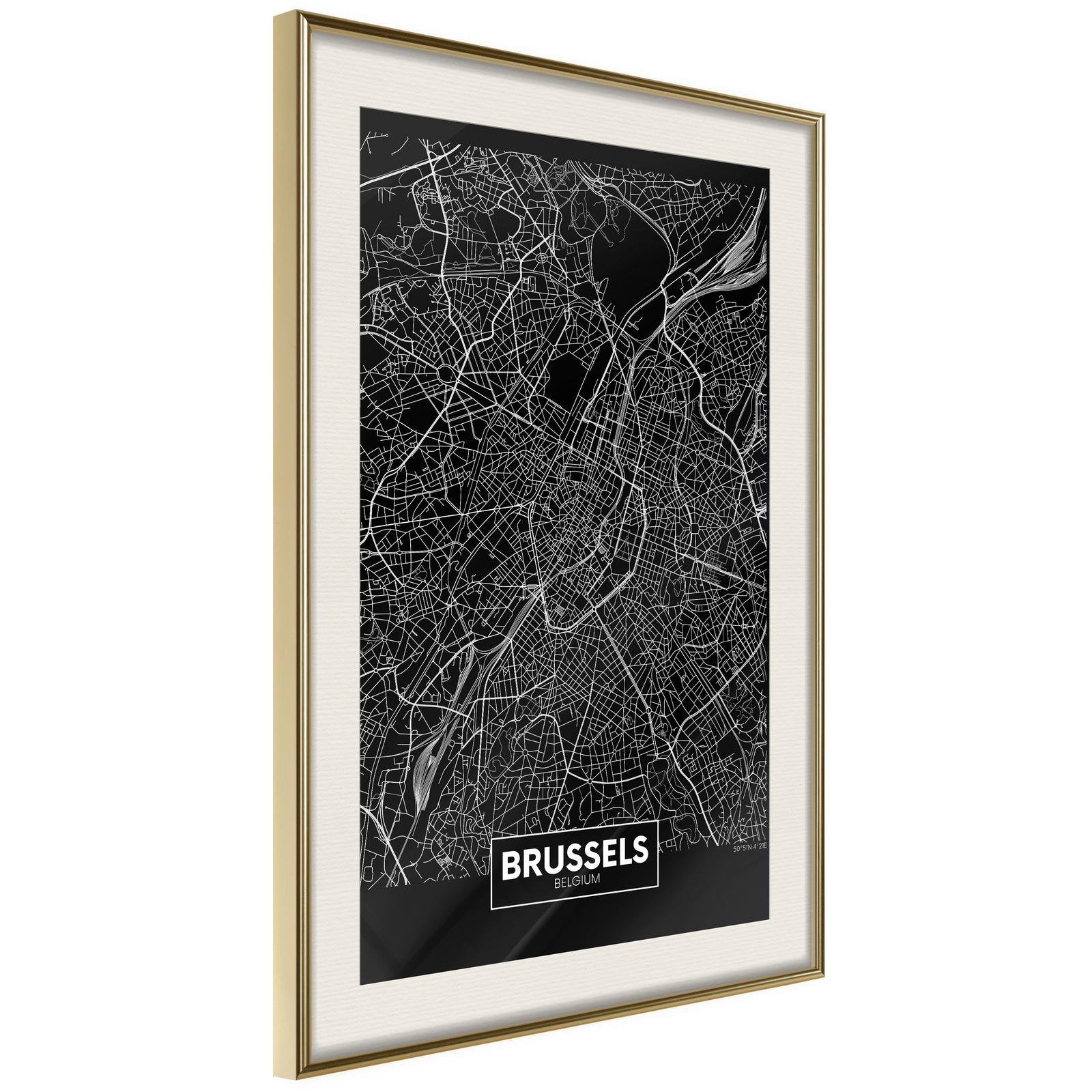 Inramad Poster / Tavla - City Map: Brussels (Dark)-Poster Inramad-Artgeist-20x30-Guldram med passepartout-peaceofhome.se