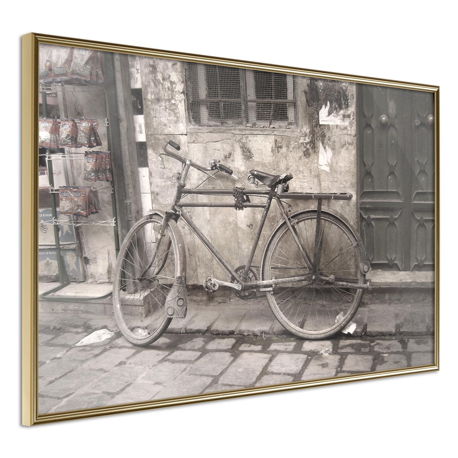 Inramad Poster / Tavla - Old Bicycle-Poster Inramad-Artgeist-30x20-Guldram-peaceofhome.se