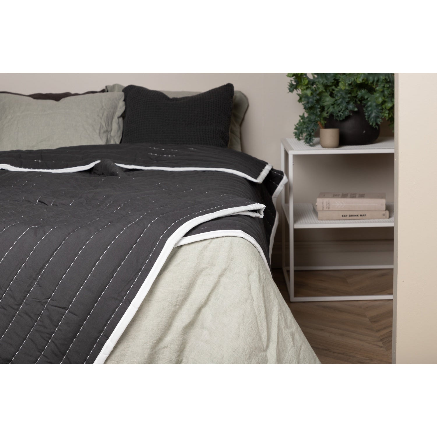 Juni Överkast-Textile-Venture Home-peaceofhome.se