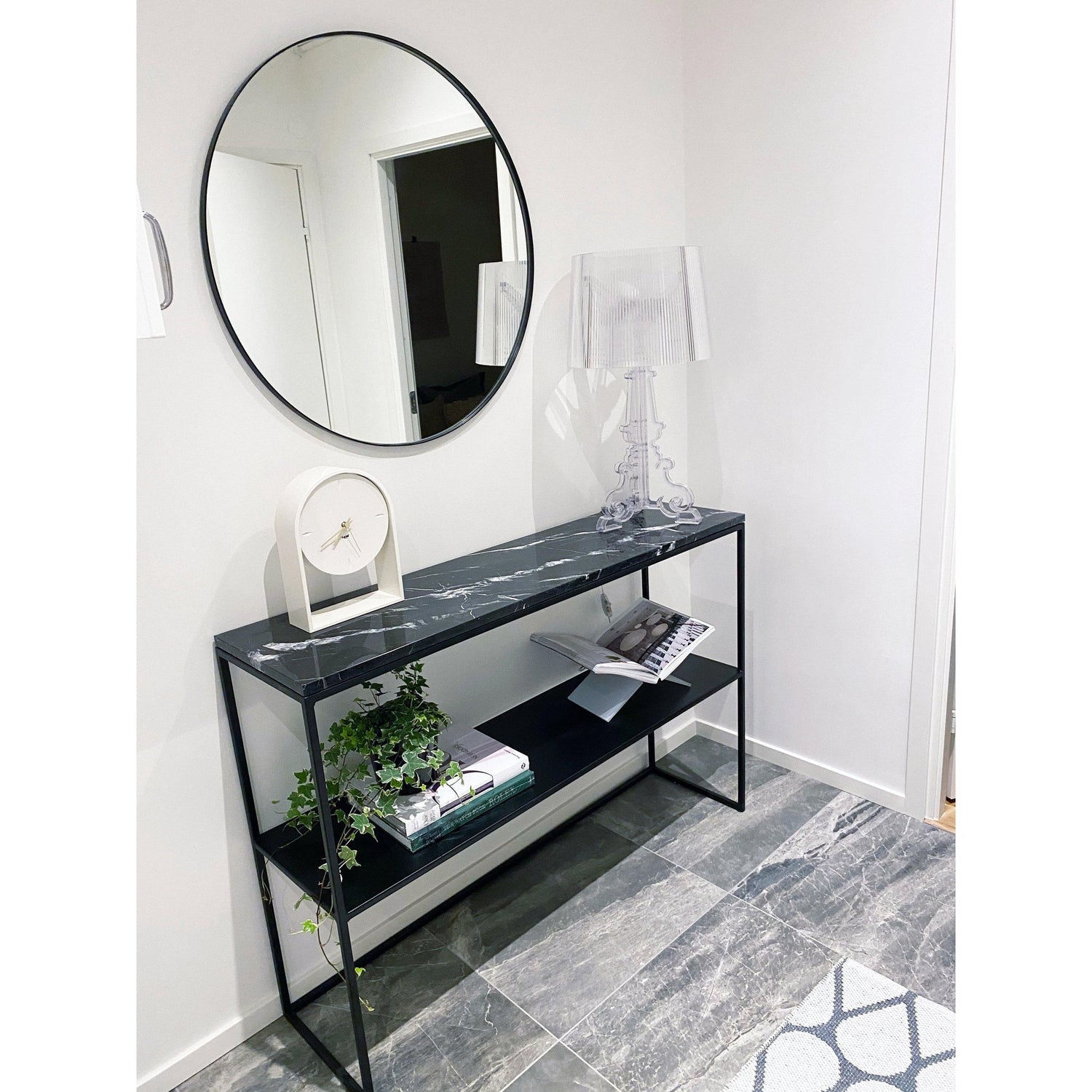 KRALJEVIC SIDEBOARD Sidobord med hyllpan - Marmor-Sidobord-Kraljevic Design-peaceofhome.se