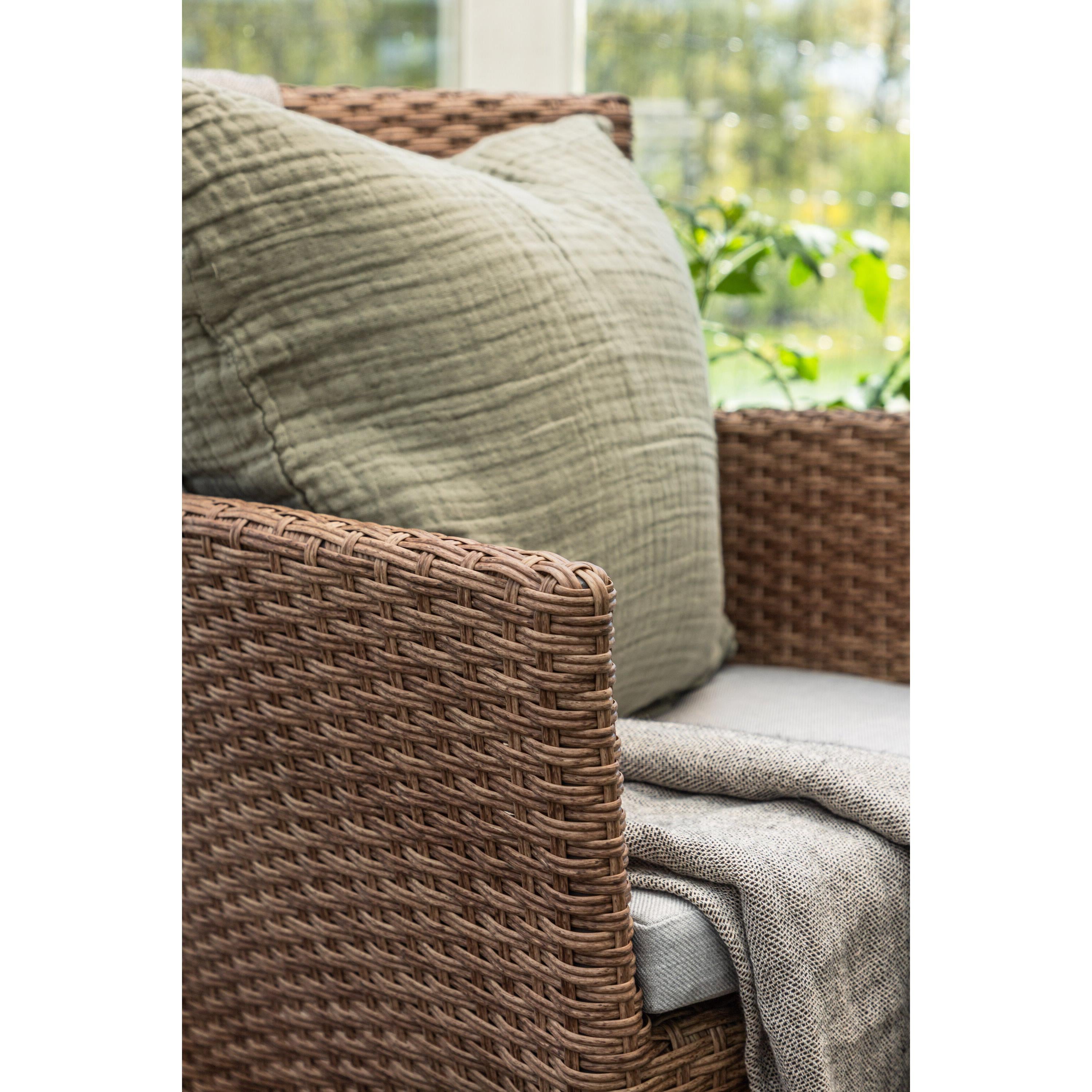 Malina Matstol-Chair-Venture Home-peaceofhome.se