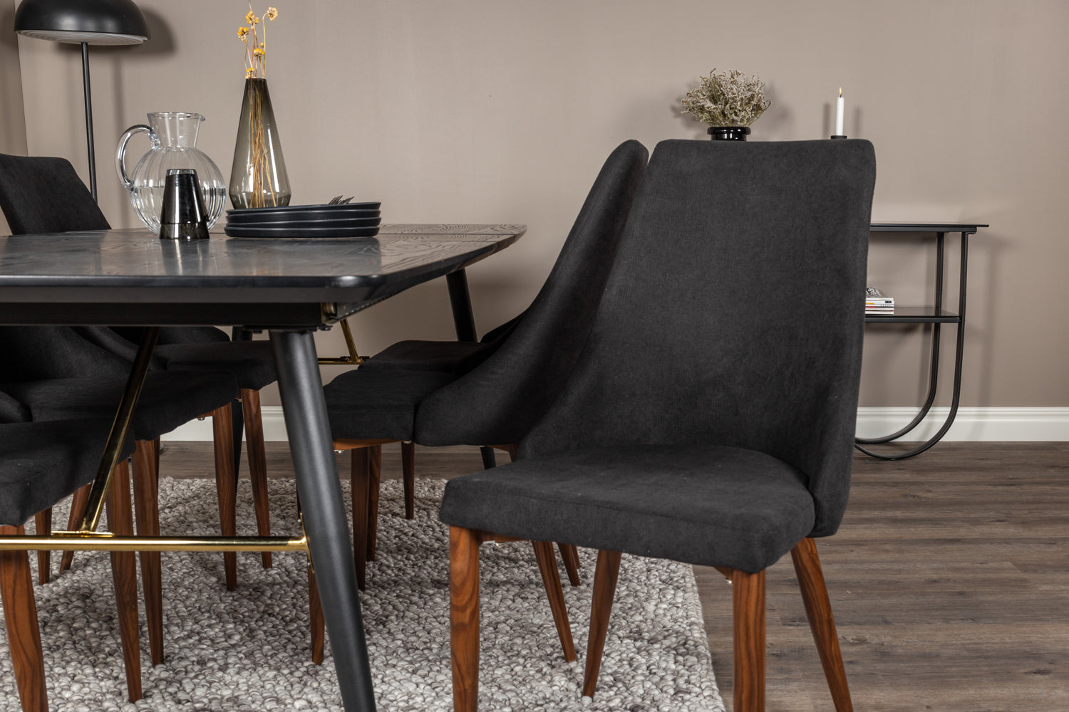 Matgrupp Gold med stolarna Leone-GR Dining Set-Venture Home-peaceofhome.se