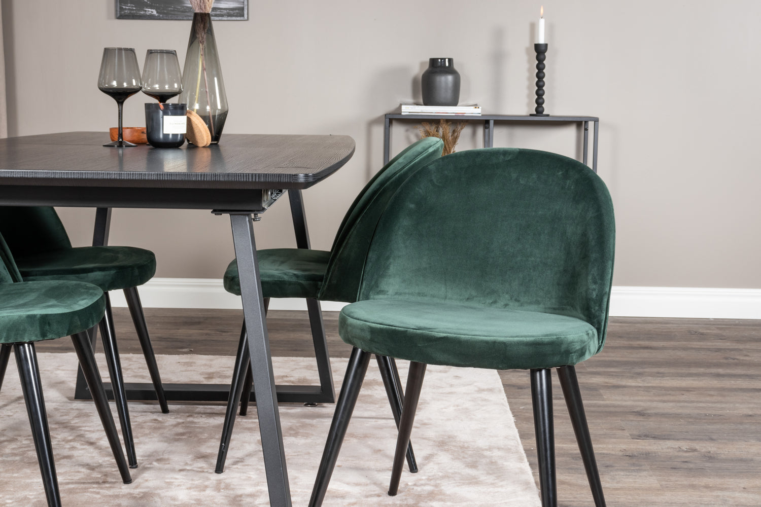 Matgrupp Inca med stolarna Velvet-GR Dining Set-Venture Home-peaceofhome.se