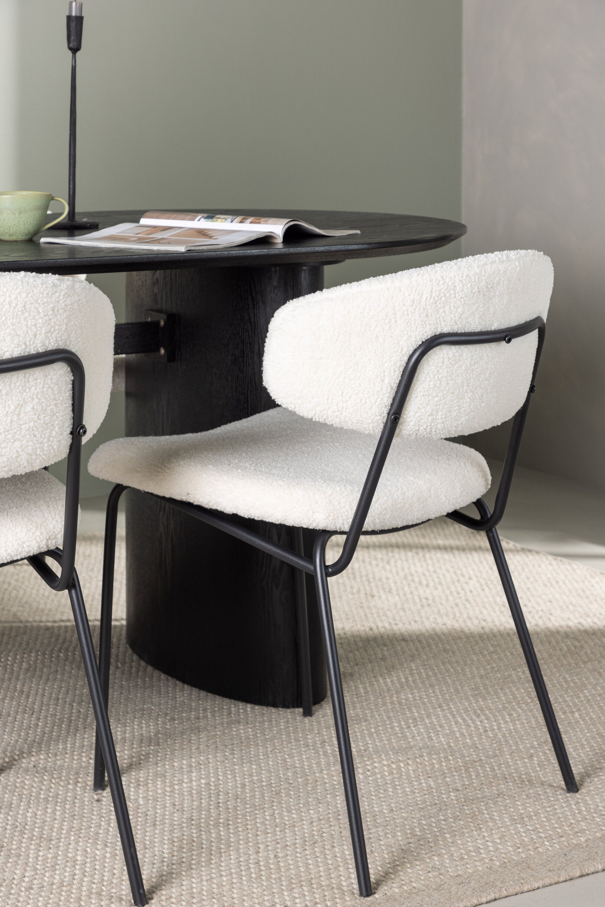 Matgrupp Isolde med stolarna Chico-GR Dining Set-Venture Home-peaceofhome.se
