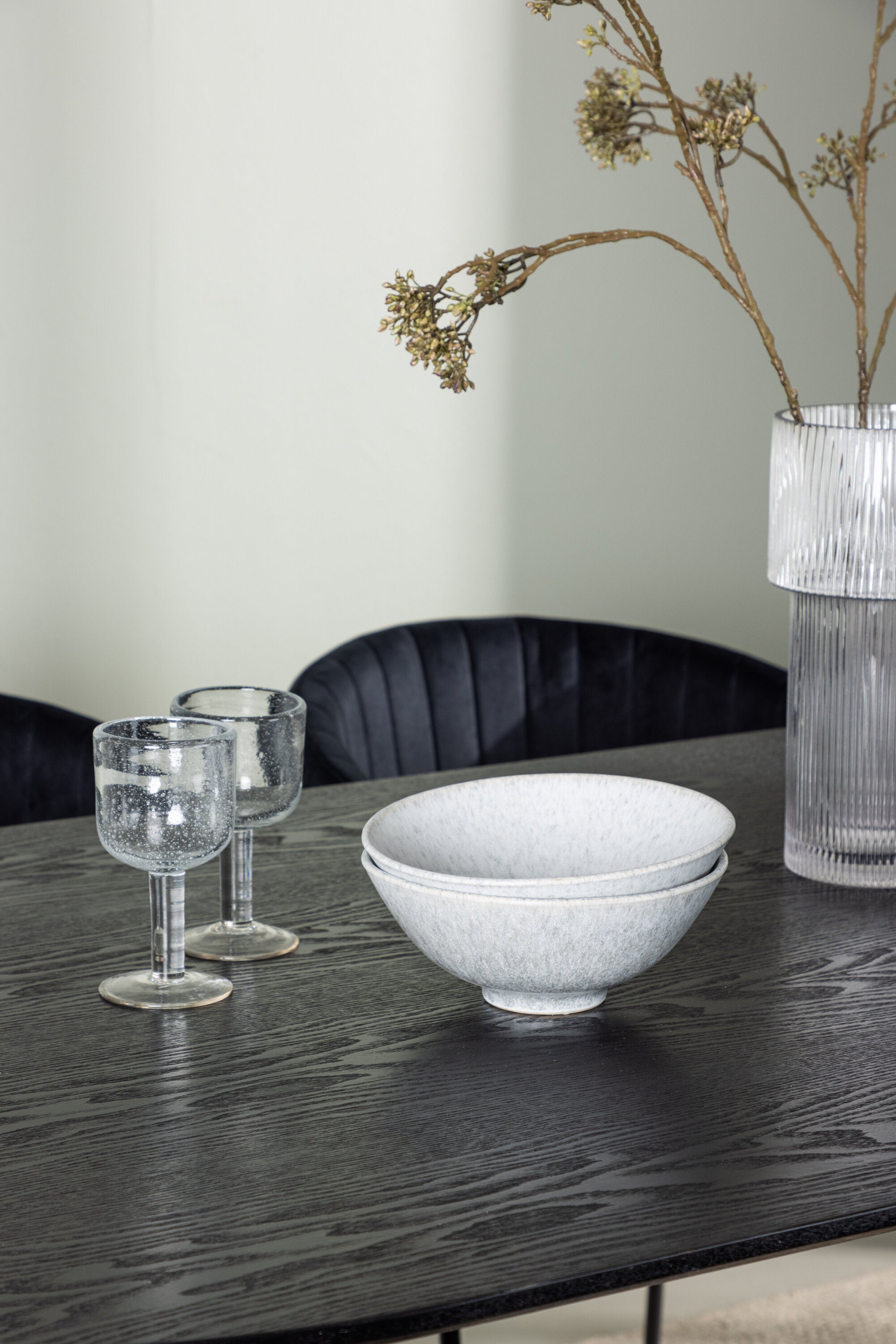 Matgrupp Isolde med stolarna Selma-GR Dining Set-Venture Home-peaceofhome.se