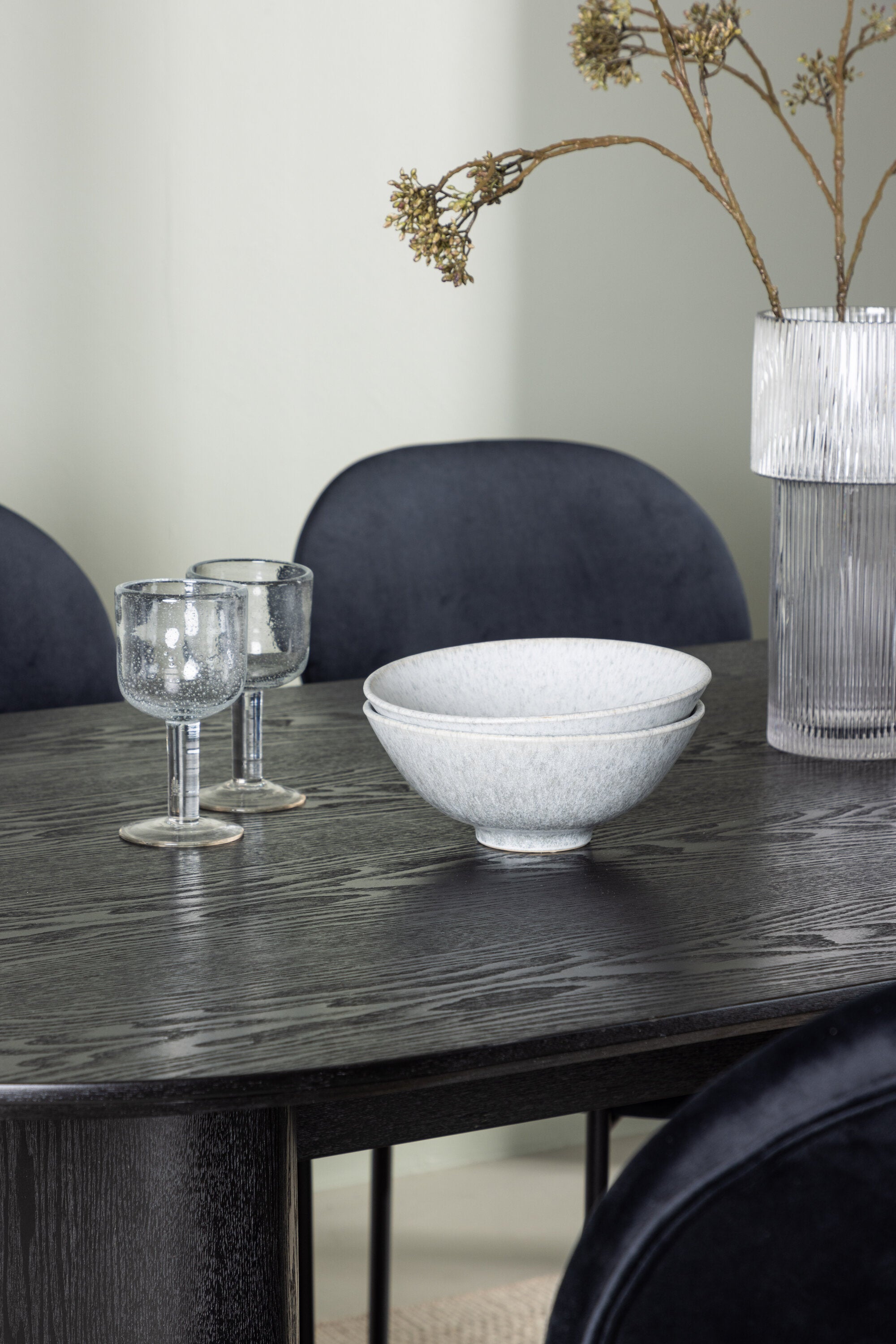 Matgrupp Isolde med stolarna Stella-GR Dining Set-Venture Home-peaceofhome.se