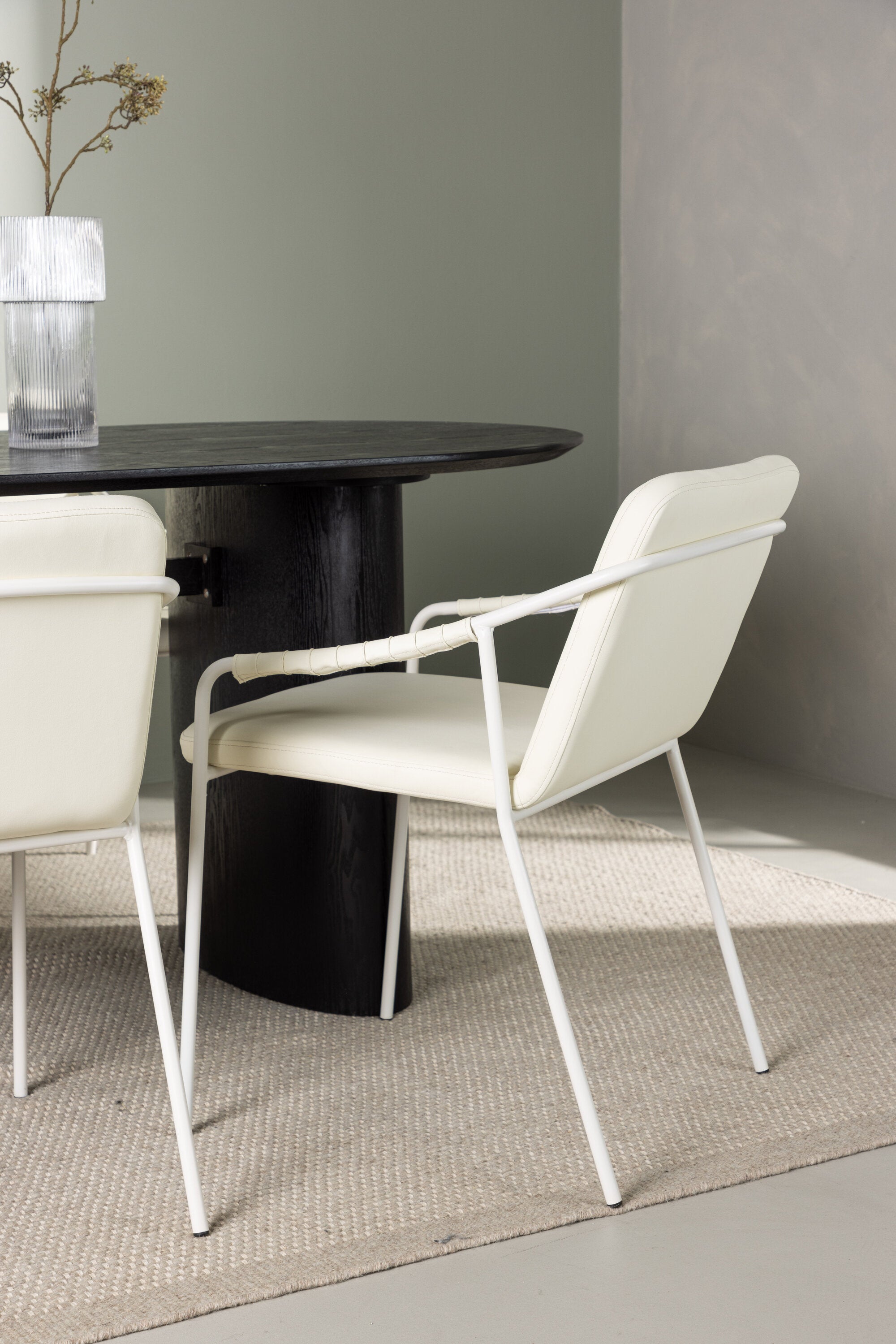 Matgrupp Isolde med stolarna Tvist-GR Dining Set-Venture Home-peaceofhome.se