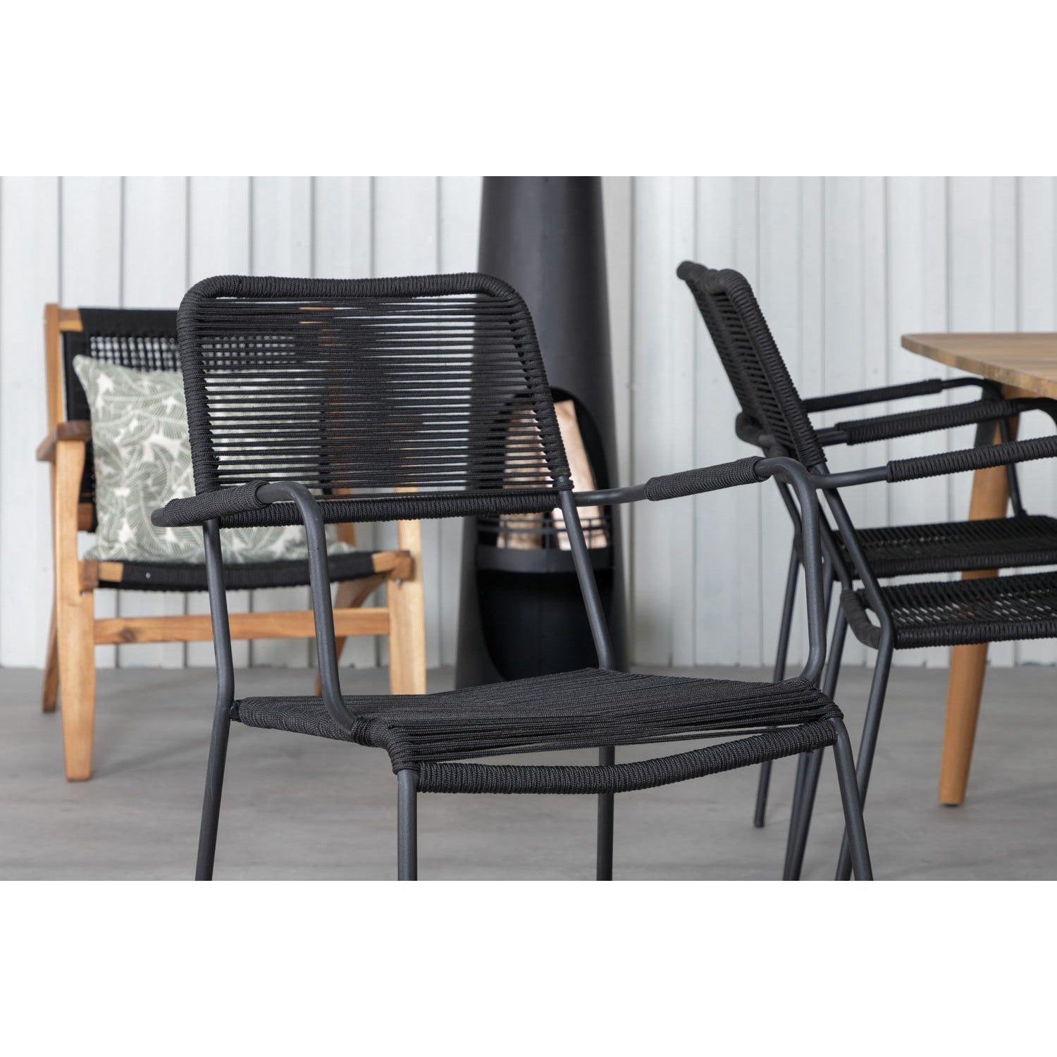 Matgrupp Julian med stolarna Lindos-Table Set-Venture Home-peaceofhome.se