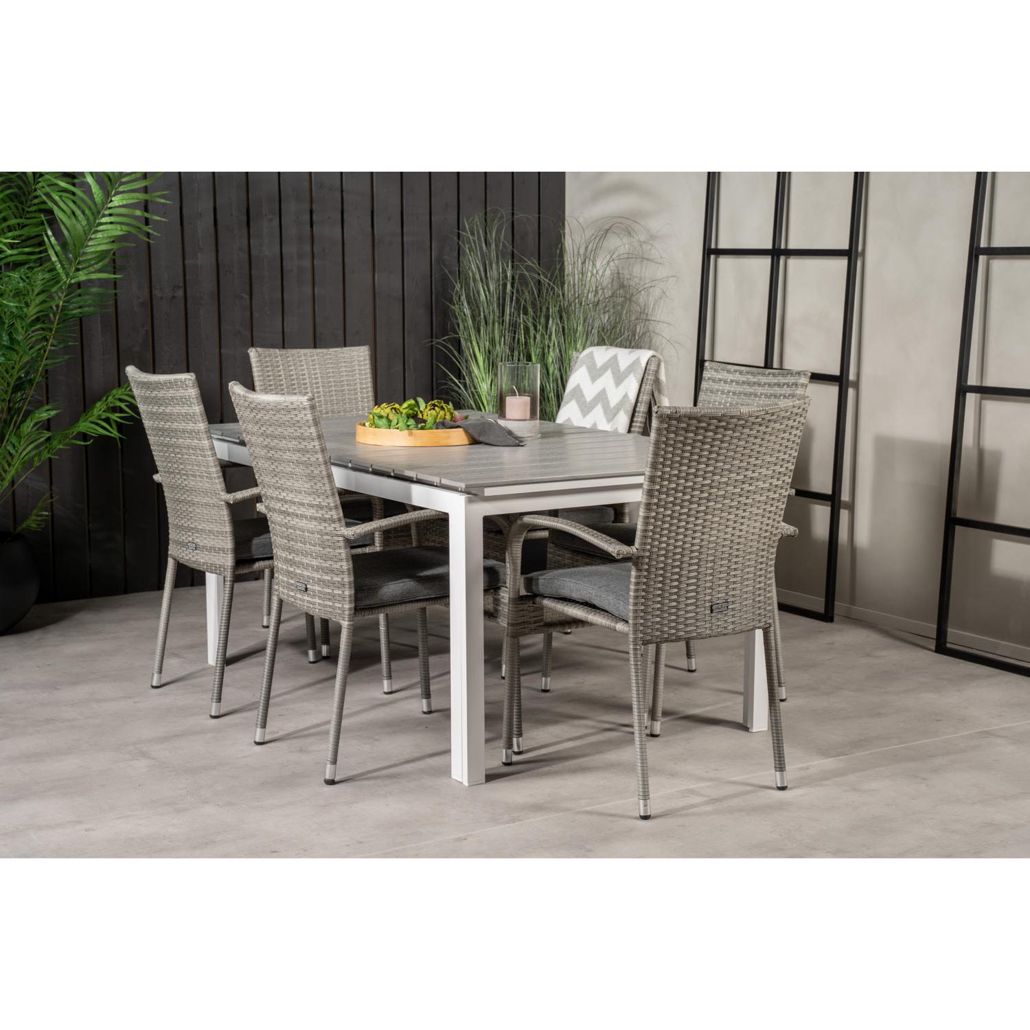 Matgrupp Levels med stolarna Anna-Table Set-Venture Home-peaceofhome.se