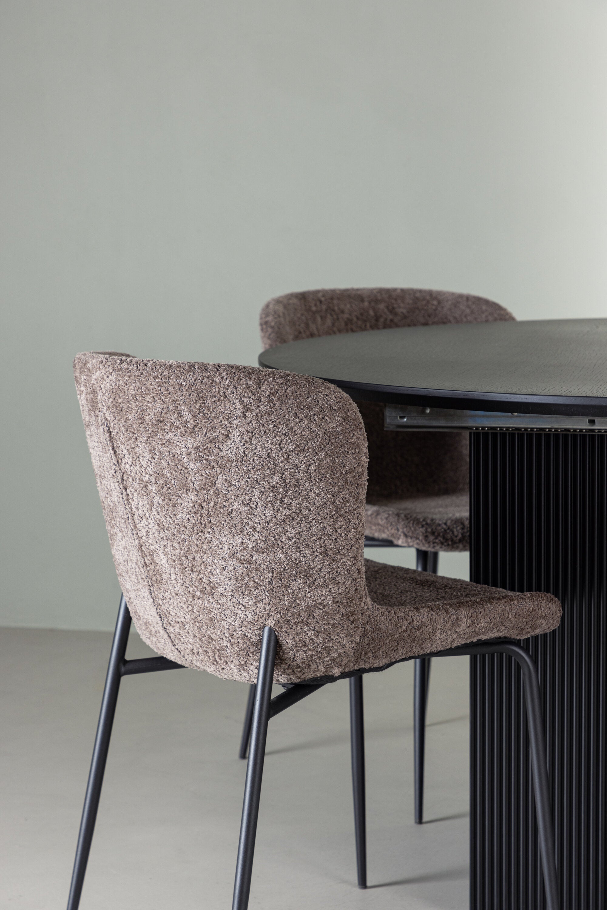 Matgrupp Matilda med stolarna Modesto-GR Dining Set-Venture Home-peaceofhome.se